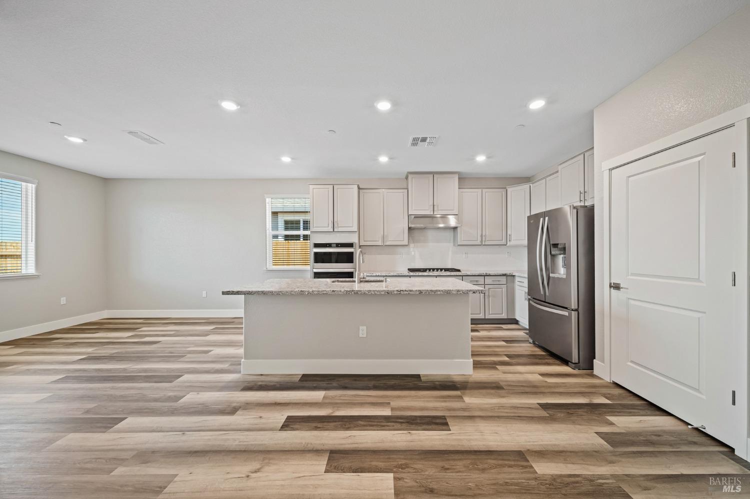 Detail Gallery Image 6 of 21 For 2194 Rustic Oak Ln, Rio Vista,  CA 94571 - 2 Beds | 2 Baths