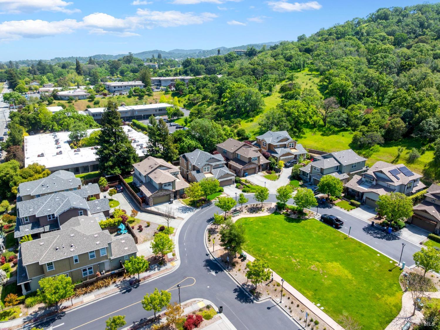 Detail Gallery Image 70 of 73 For 34 Canyon Green Loop, Novato,  CA 94947 - 4 Beds | 3 Baths