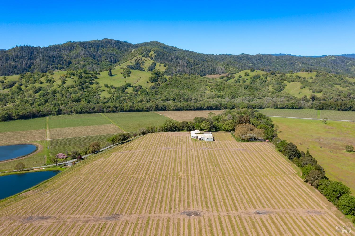Detail Gallery Image 48 of 53 For 6201 Old River Rd, Ukiah,  CA 95482 - 4 Beds | 2 Baths