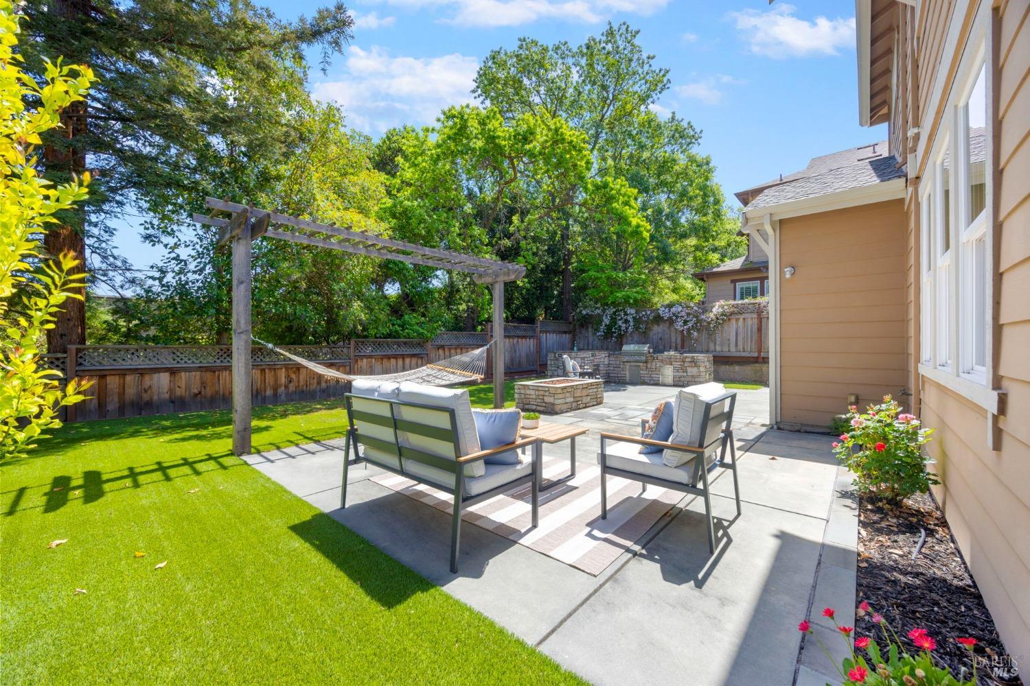 Detail Gallery Image 60 of 73 For 34 Canyon Green Loop, Novato,  CA 94947 - 4 Beds | 3 Baths
