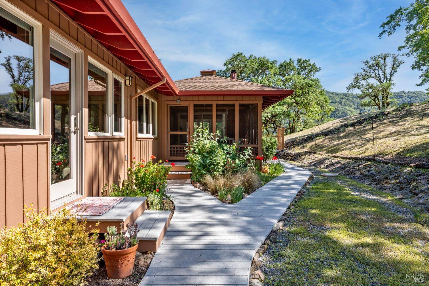 Detail Gallery Image 34 of 56 For 3400 Mcnab Ranch Rd, Ukiah,  CA 95482 - 3 Beds | 2 Baths