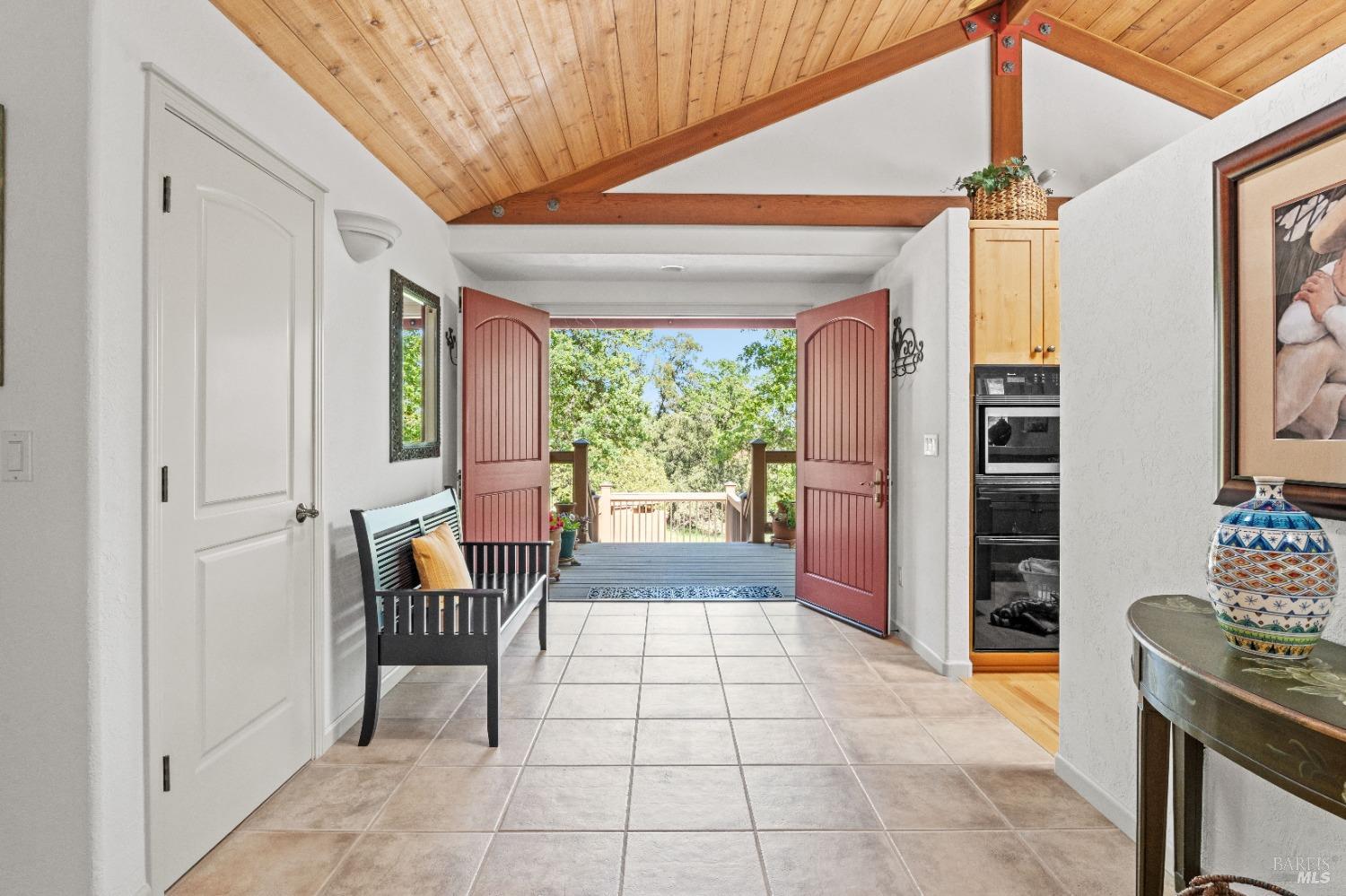 Detail Gallery Image 4 of 56 For 3400 Mcnab Ranch Rd, Ukiah,  CA 95482 - 3 Beds | 2 Baths