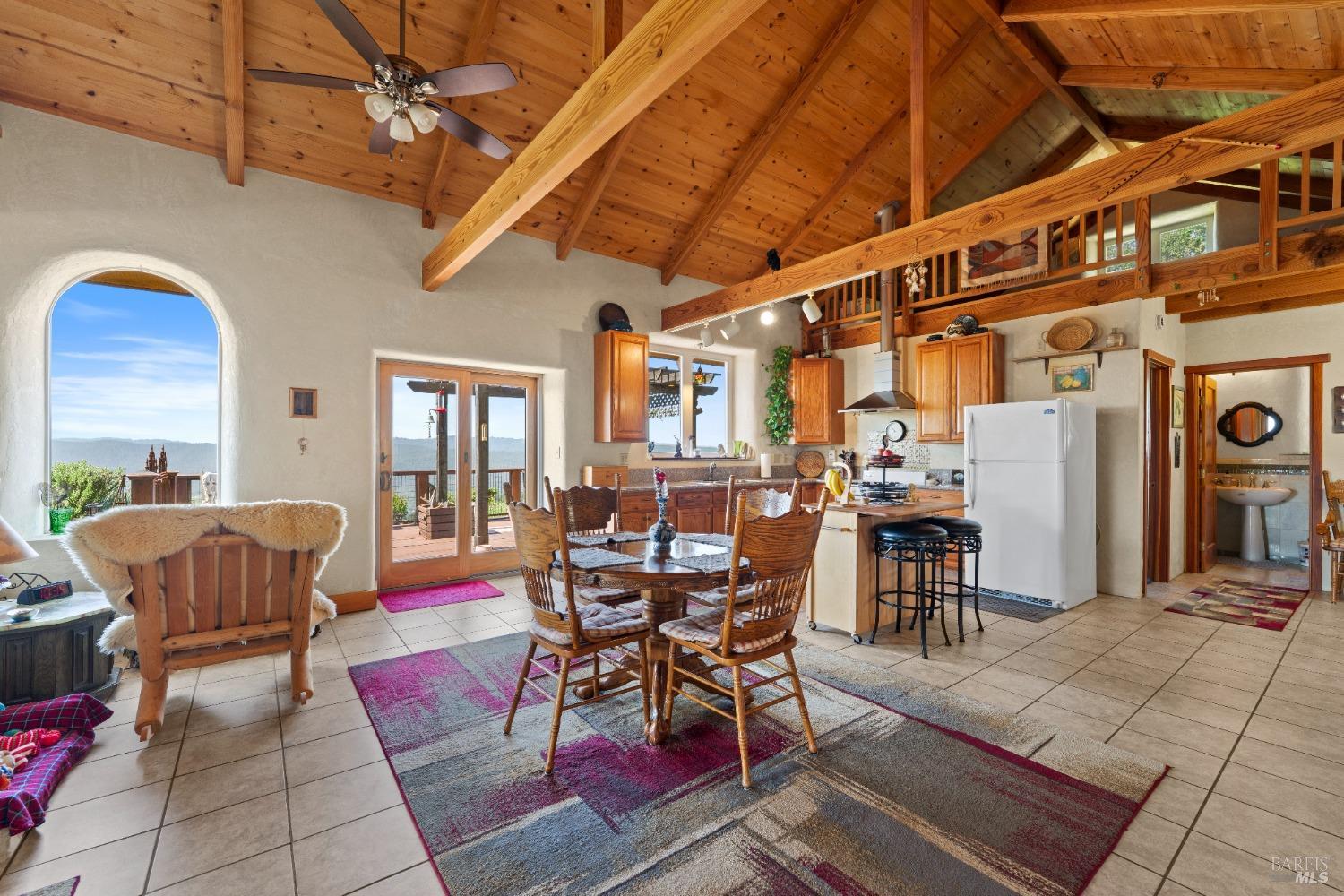 Detail Gallery Image 6 of 43 For 9655 Peachland Rd, Boonville,  CA 95415 - 4 Beds | 4 Baths