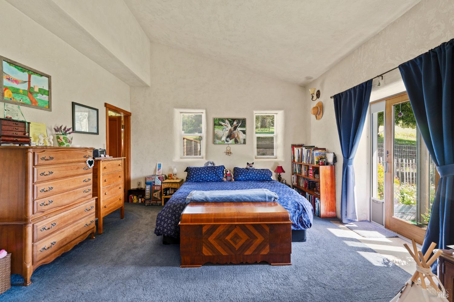 Detail Gallery Image 11 of 43 For 9655 Peachland Rd, Boonville,  CA 95415 - 4 Beds | 4 Baths