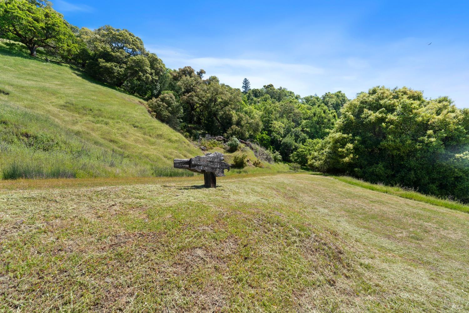 Detail Gallery Image 25 of 43 For 9655 Peachland Rd, Boonville,  CA 95415 - 4 Beds | 4 Baths