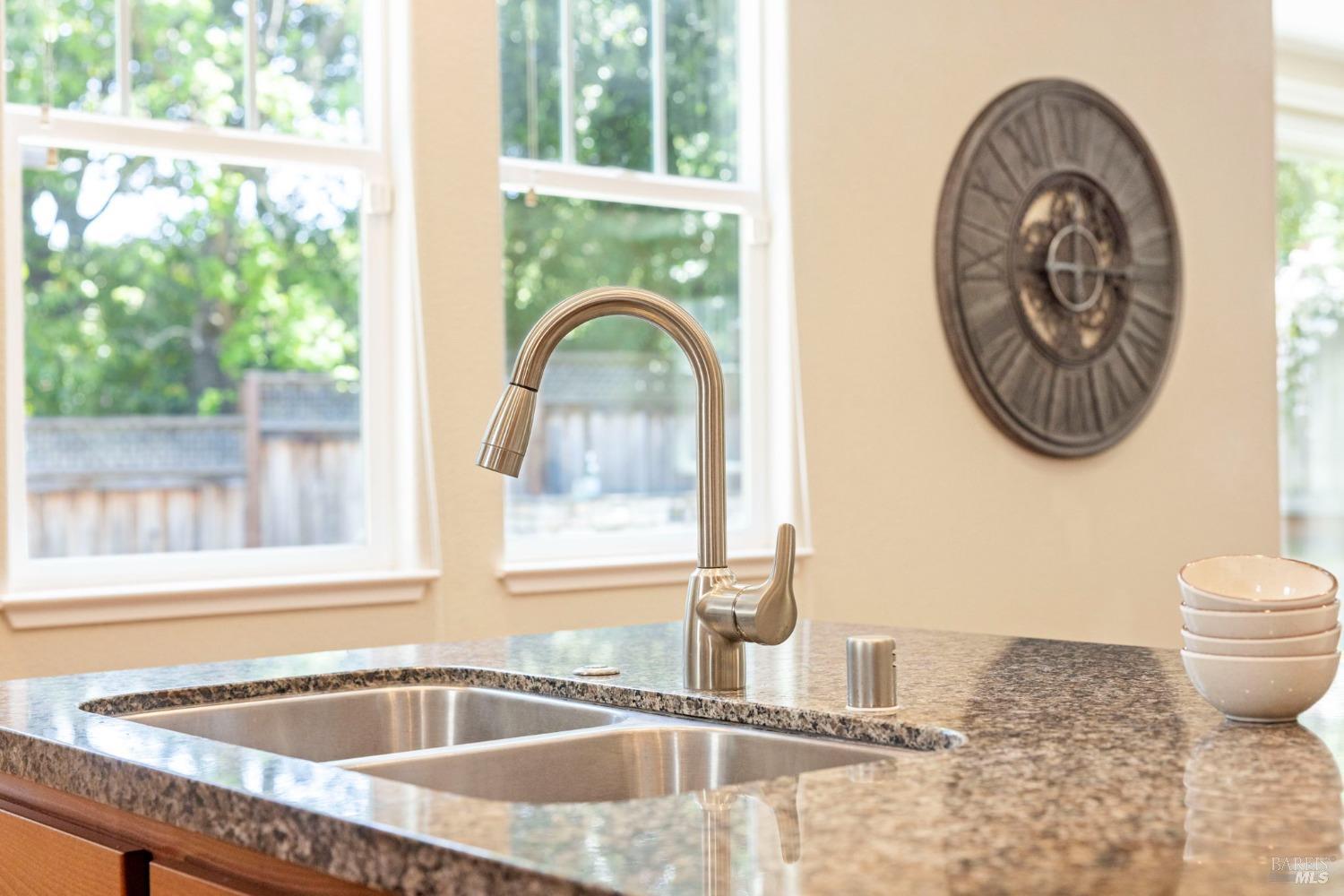 Detail Gallery Image 25 of 73 For 34 Canyon Green Loop, Novato,  CA 94947 - 4 Beds | 3 Baths