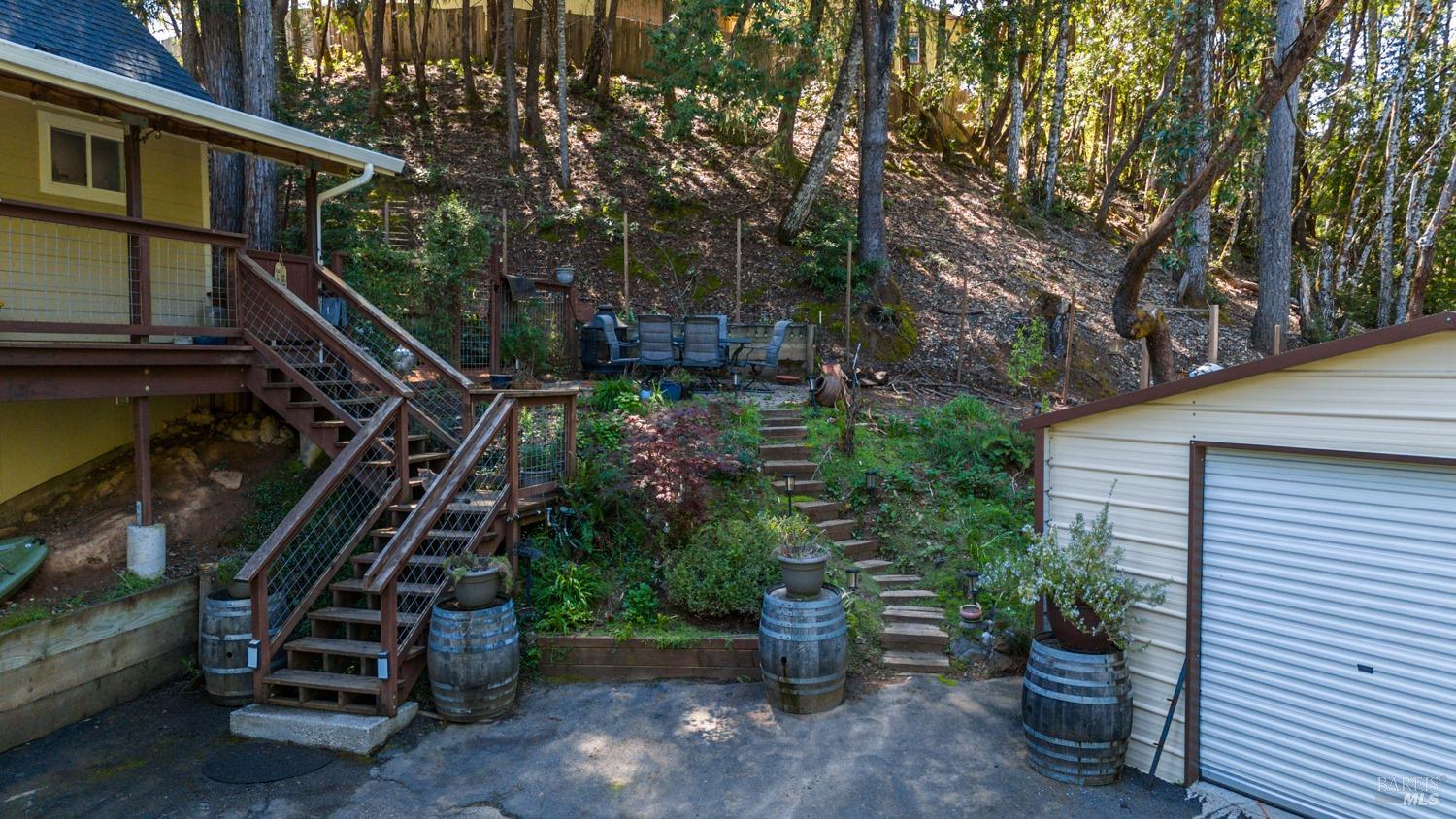 Detail Gallery Image 2 of 24 For 2006 Lupine Dr, Willits,  CA 95490 - 3 Beds | 1/1 Baths