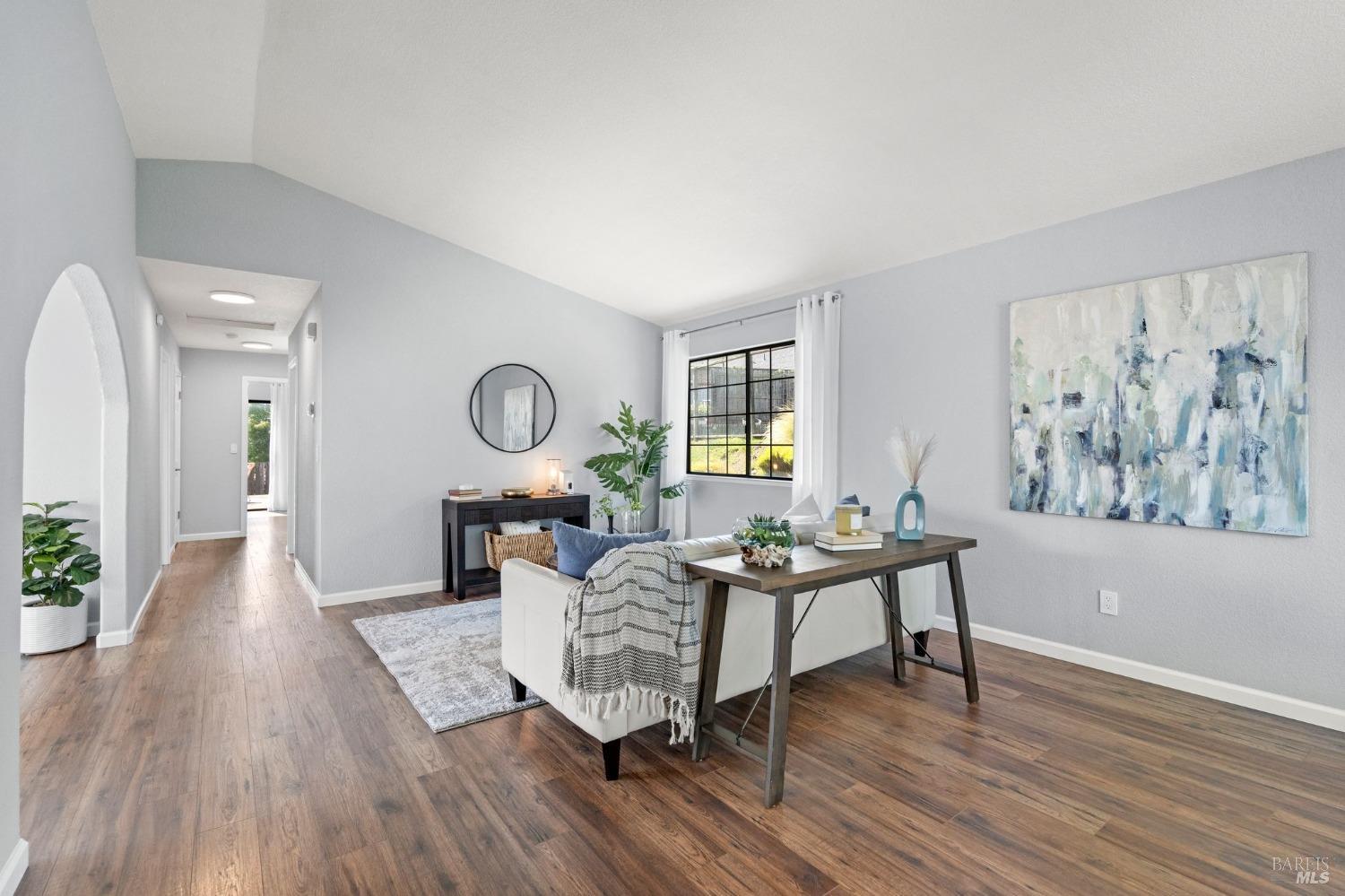 Detail Gallery Image 4 of 33 For 113 Pirates Cv, Vallejo,  CA 94591 - 3 Beds | 2 Baths