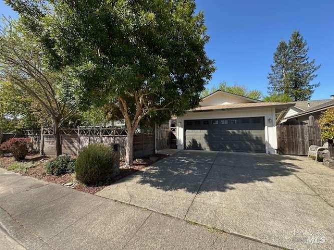 Brookhaven Court, Sebastopol, California image 1