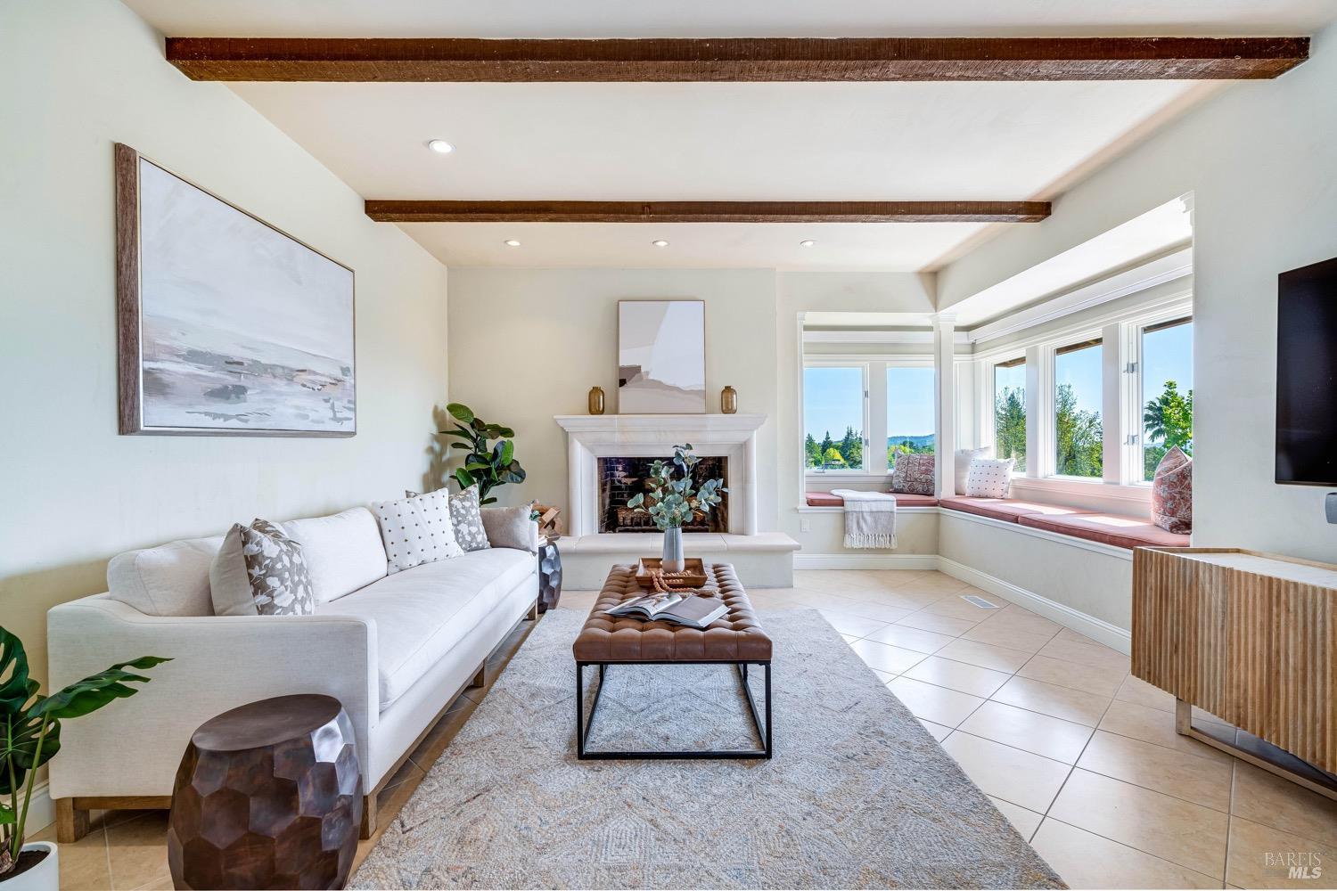 Detail Gallery Image 25 of 67 For 14 Maui Way, Napa,  CA 94558 - 4 Beds | 3 Baths