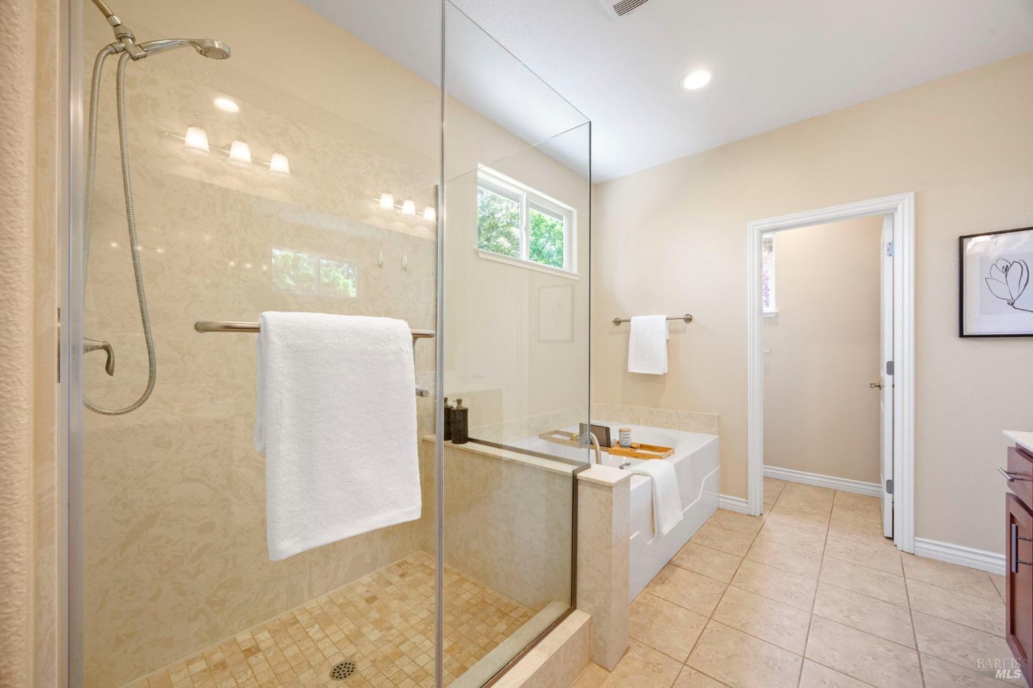 Detail Gallery Image 41 of 73 For 34 Canyon Green Loop, Novato,  CA 94947 - 4 Beds | 3 Baths