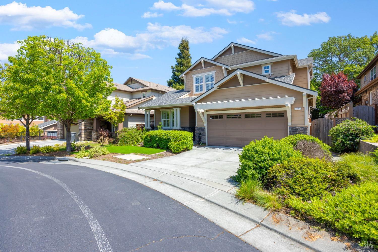 Detail Gallery Image 2 of 73 For 34 Canyon Green Loop, Novato,  CA 94947 - 4 Beds | 3 Baths