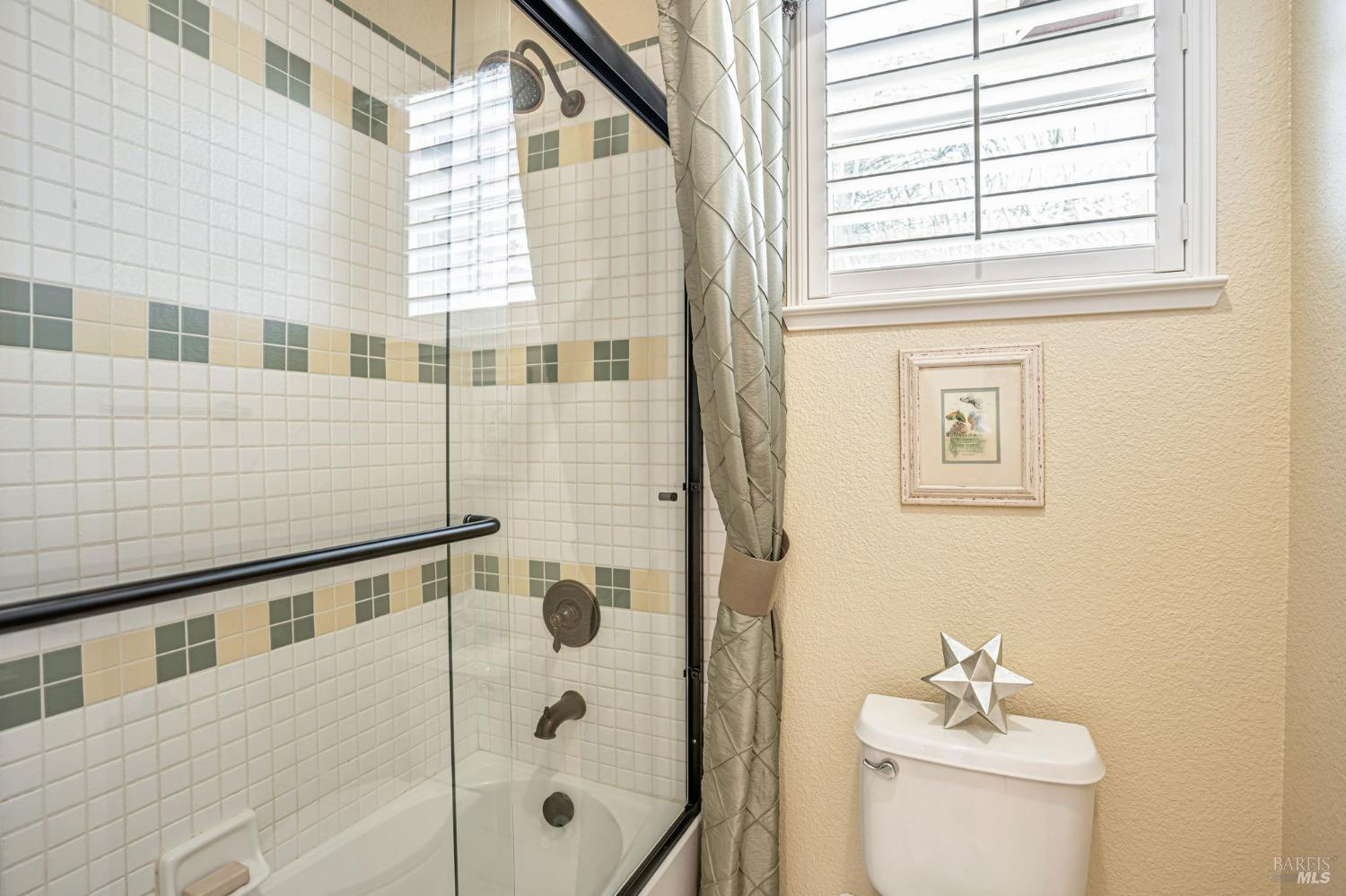 Detail Gallery Image 34 of 46 For 325 Turnbridge St, Vacaville,  CA 95687 - 3 Beds | 2/1 Baths
