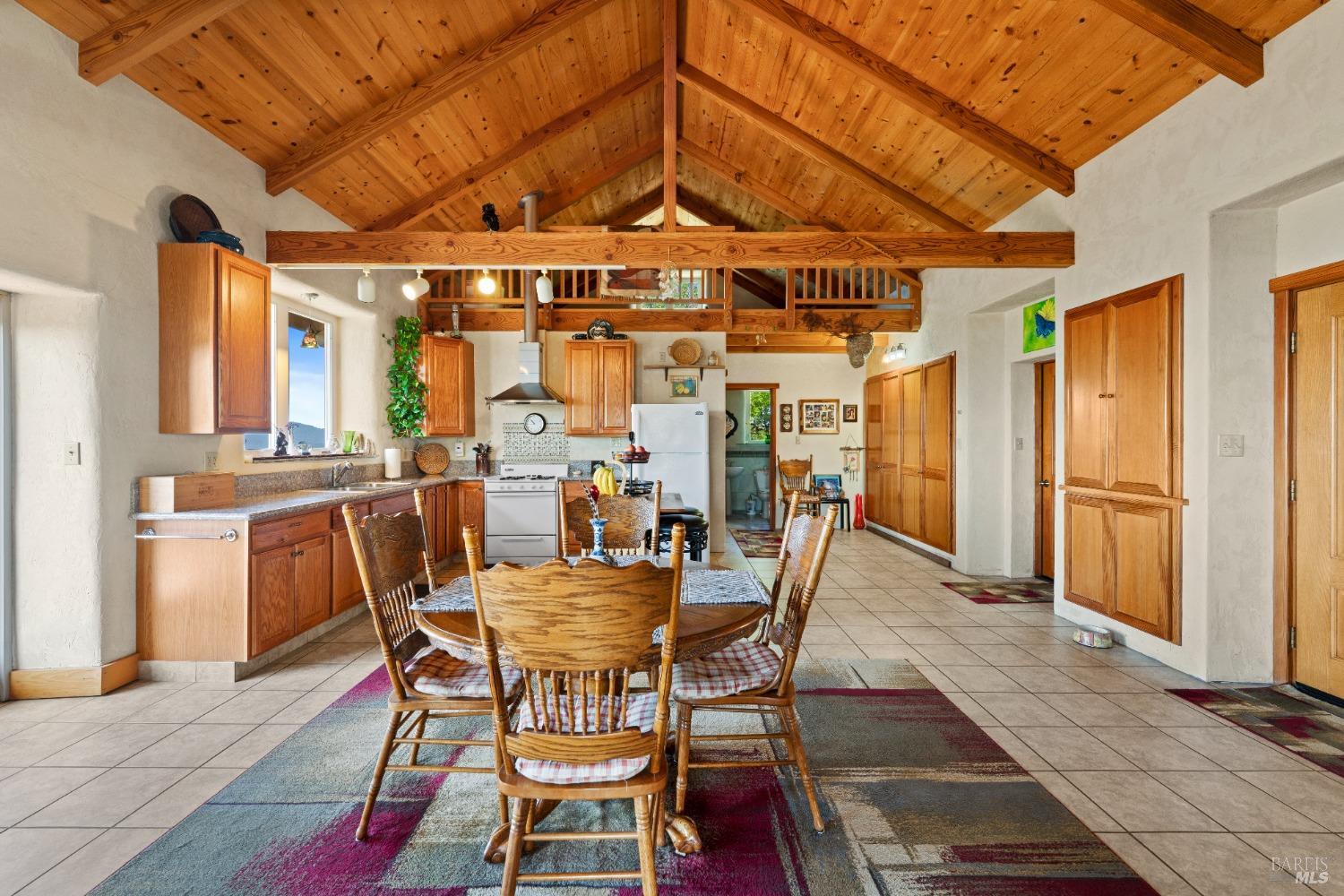 Detail Gallery Image 18 of 43 For 9655 Peachland Rd, Boonville,  CA 95415 - 4 Beds | 4 Baths