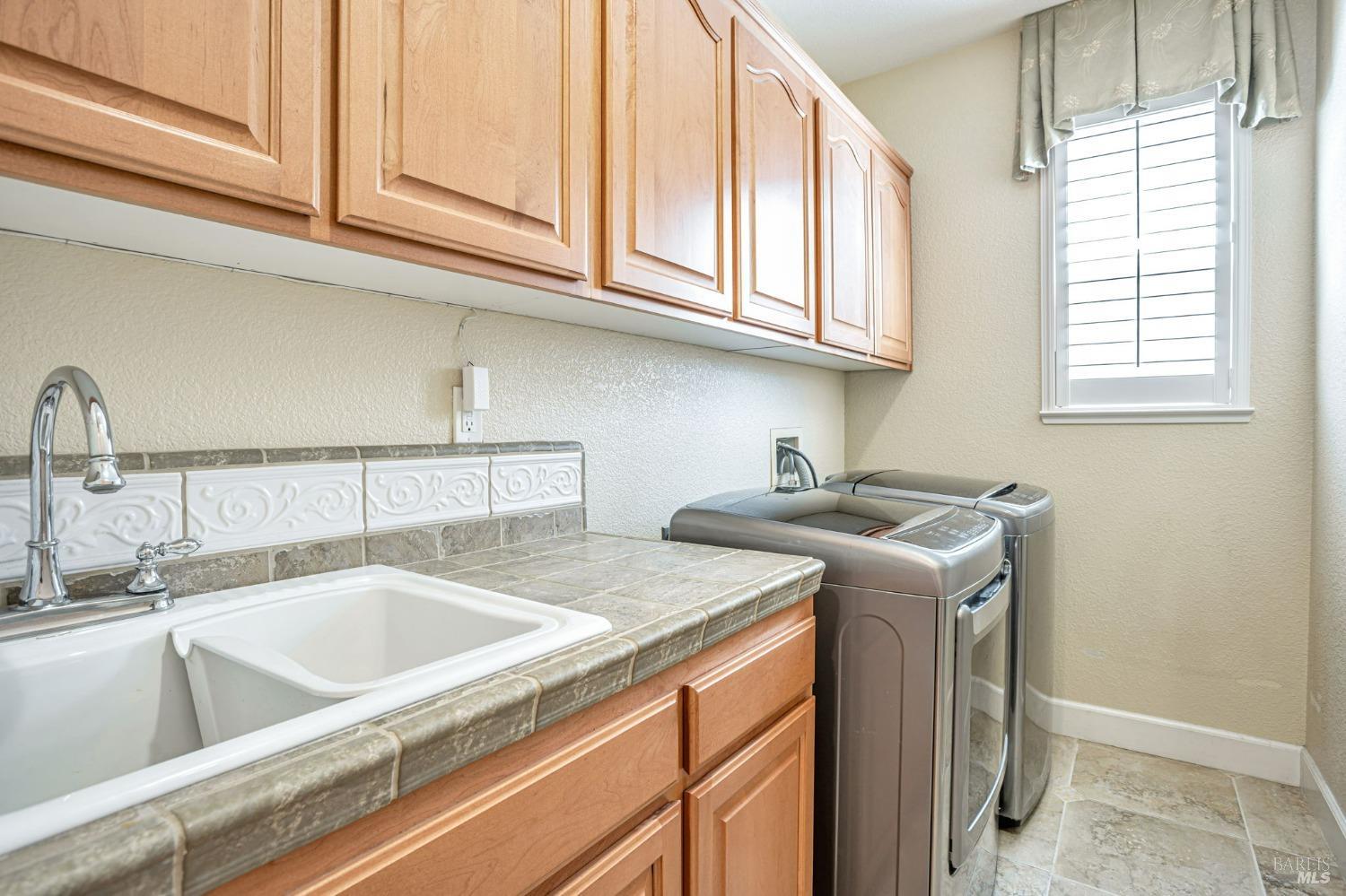 Detail Gallery Image 15 of 46 For 325 Turnbridge St, Vacaville,  CA 95687 - 3 Beds | 2/1 Baths