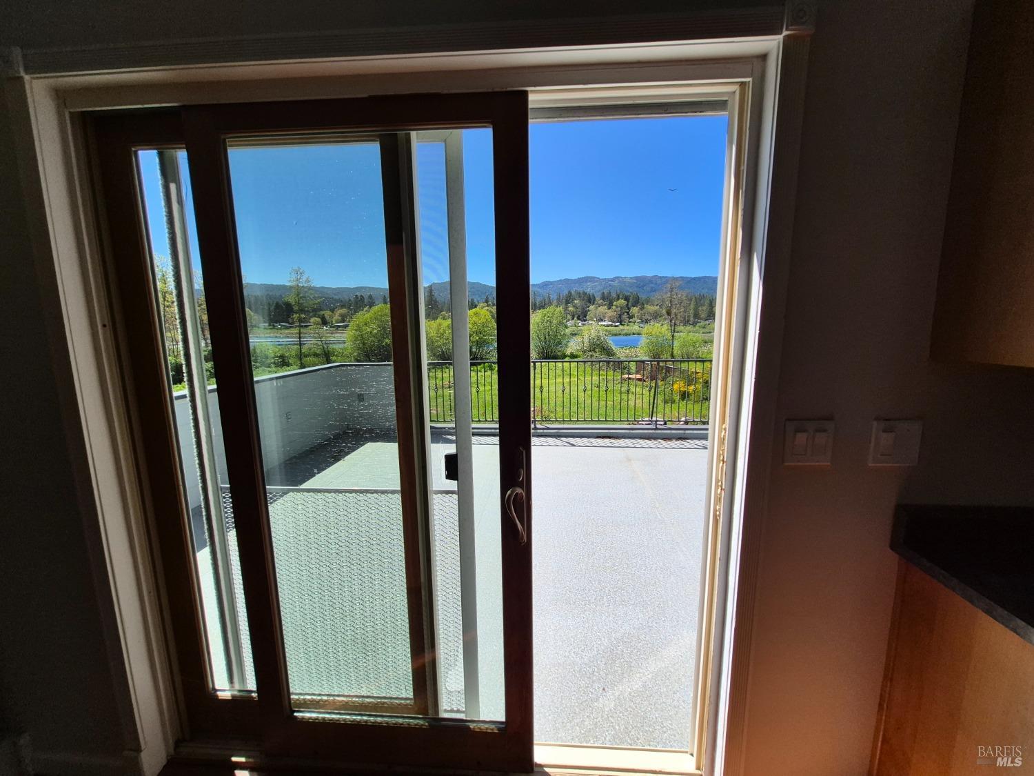Detail Gallery Image 35 of 40 For 1431 Lakeside Dr, Laytonville,  CA 95454 - 3 Beds | 2 Baths