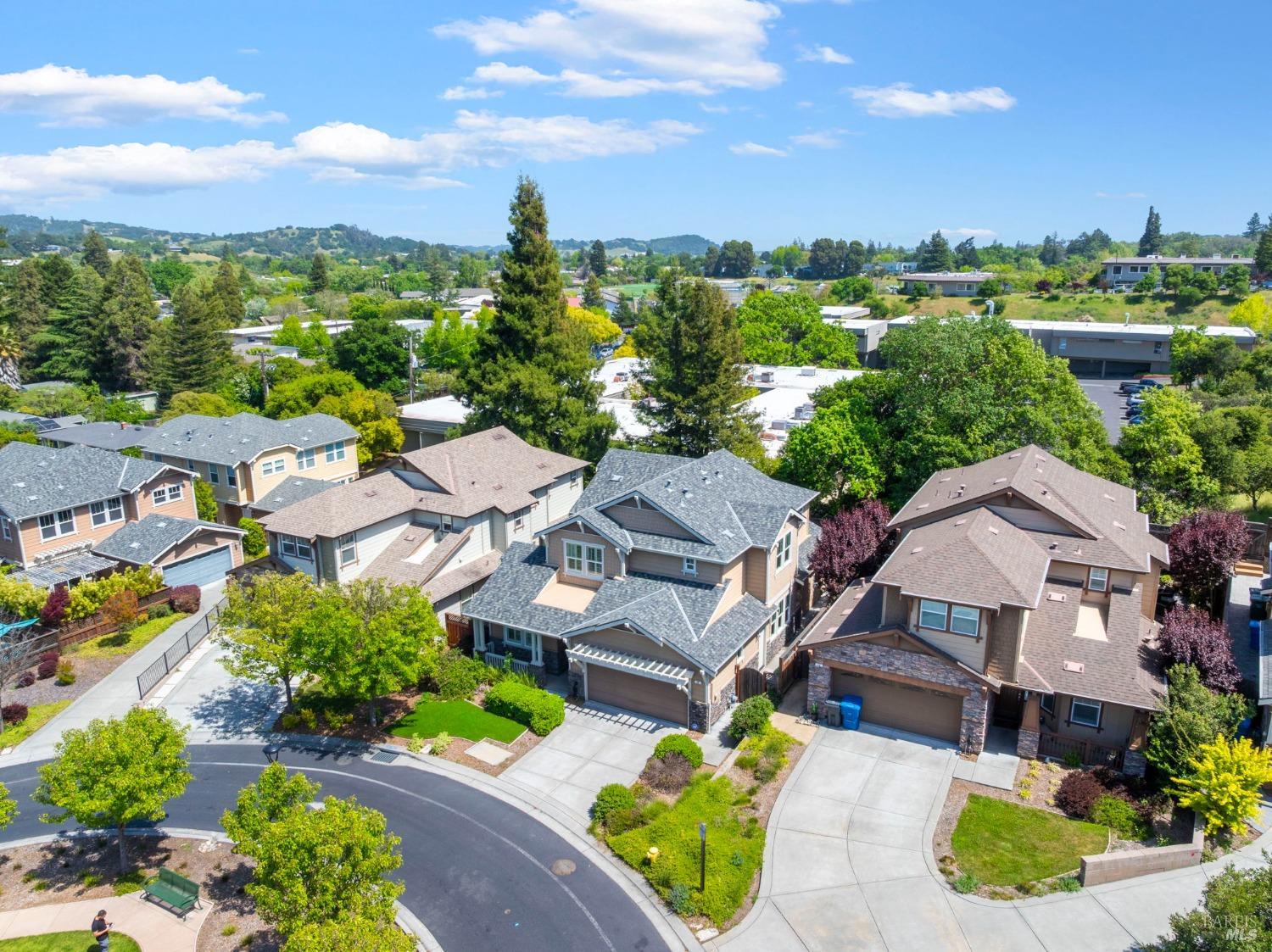Detail Gallery Image 3 of 73 For 34 Canyon Green Loop, Novato,  CA 94947 - 4 Beds | 3 Baths