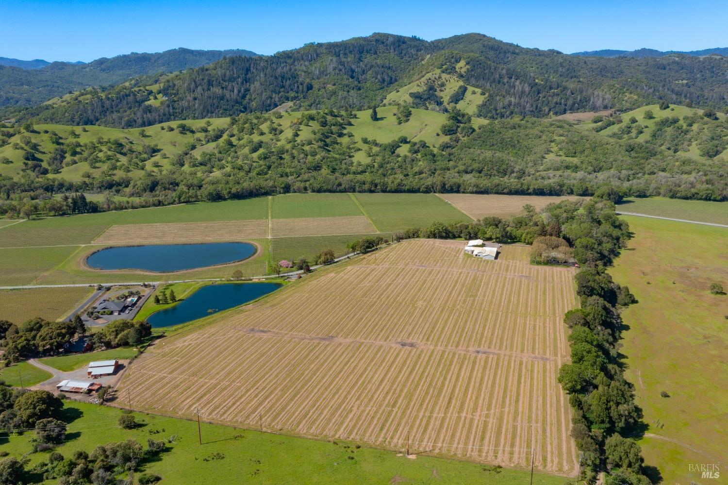 Detail Gallery Image 49 of 53 For 6201 Old River Rd, Ukiah,  CA 95482 - 4 Beds | 2 Baths