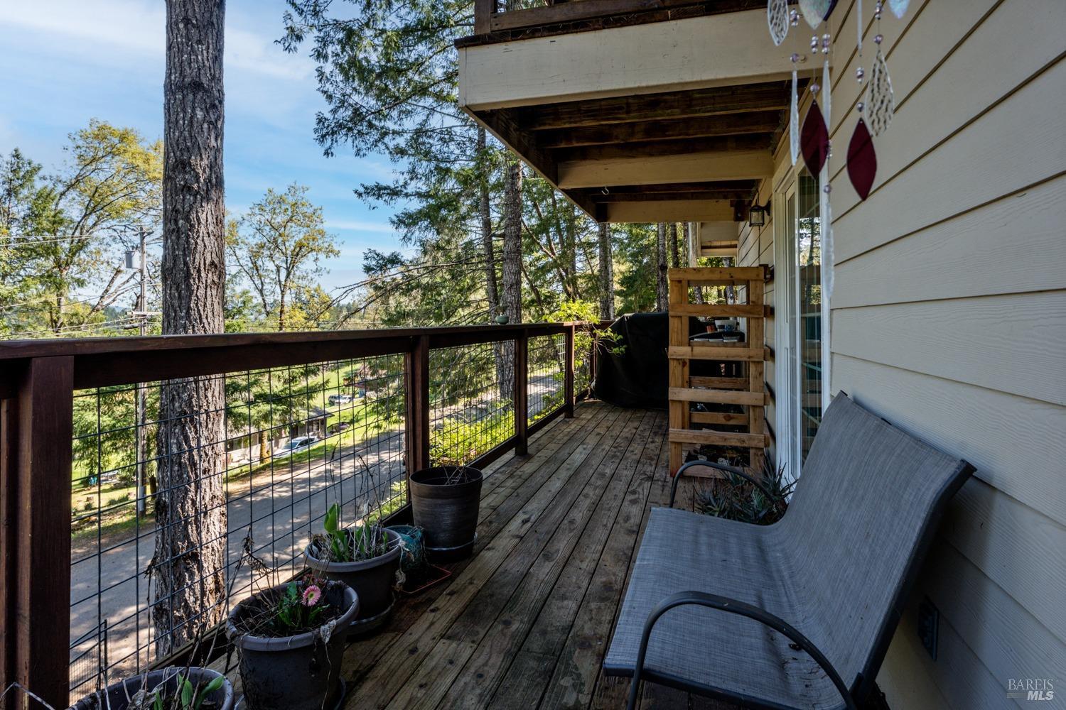 Detail Gallery Image 7 of 24 For 2006 Lupine Dr, Willits,  CA 95490 - 3 Beds | 1/1 Baths