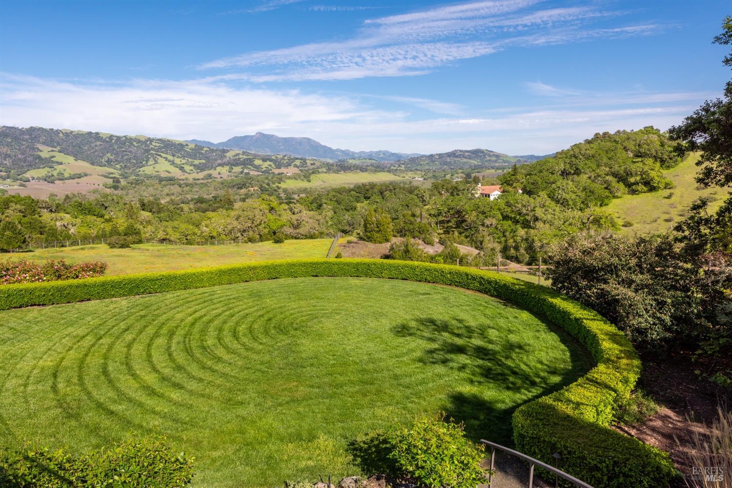 Detail Gallery Image 61 of 96 For 4030 Old Barn Rd, Healdsburg,  CA 95448 - 4 Beds | 5/1 Baths