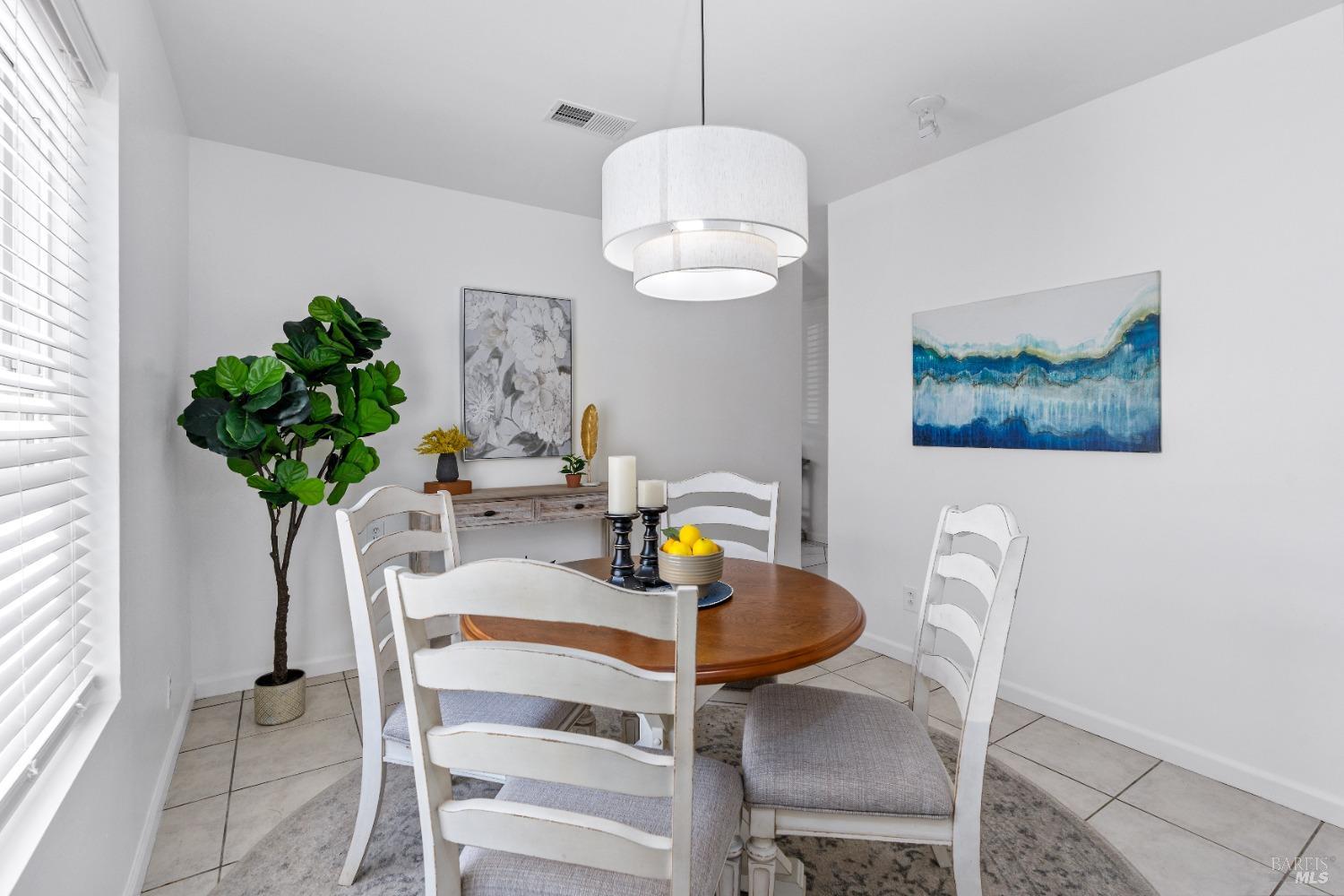 Detail Gallery Image 14 of 45 For 2208 Sacramento St, Vallejo,  CA 94590 - 4 Beds | 2 Baths