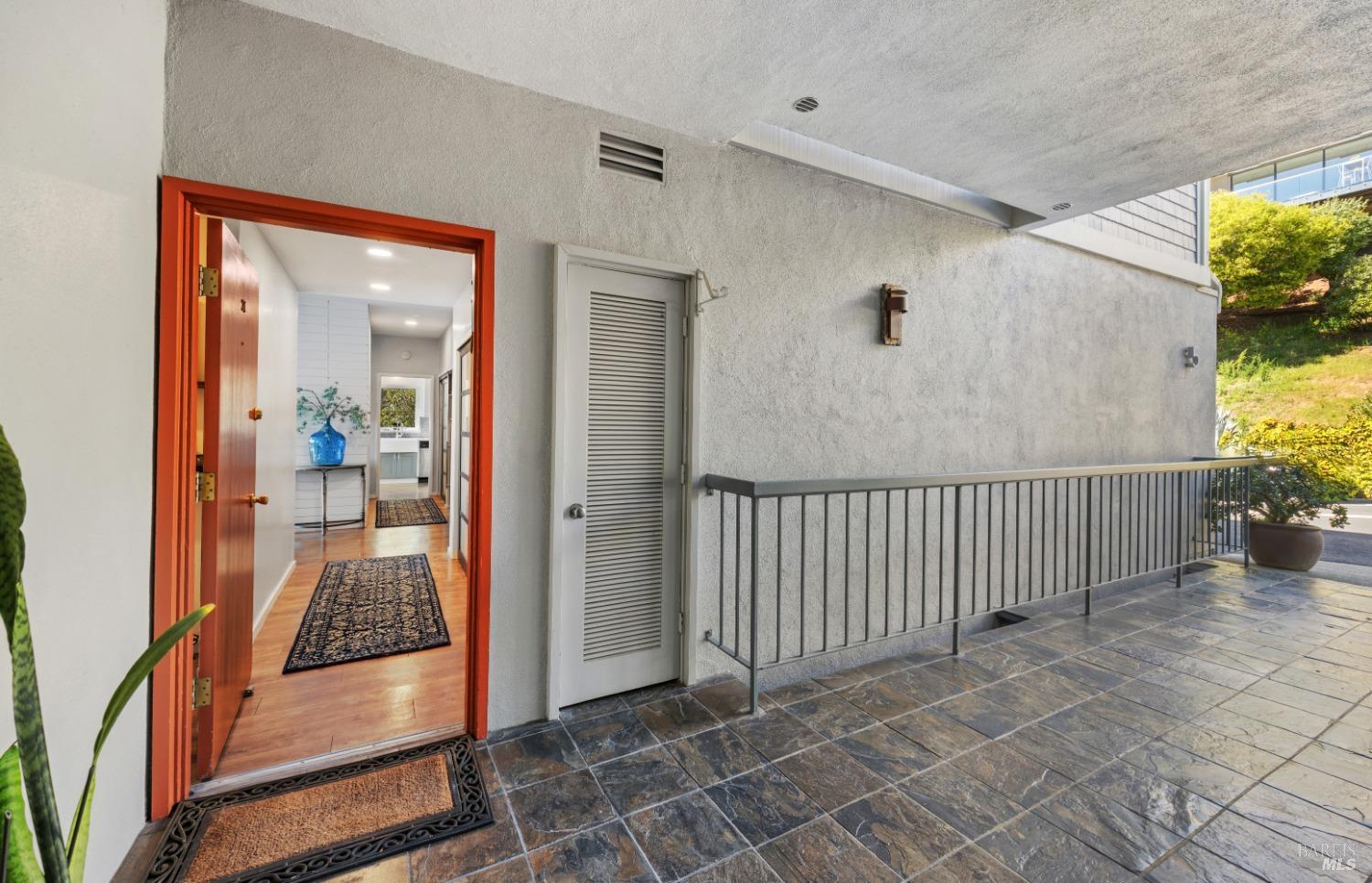 Detail Gallery Image 4 of 33 For Address Is Not Disclosed,  Tiburon,  CA 94920 - 2 Beds | 2 Baths
