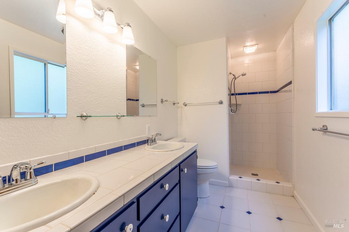 Detail Gallery Image 13 of 37 For 12141 Pinewood Rd, Mendocino,  CA 95460 - 3 Beds | 2 Baths
