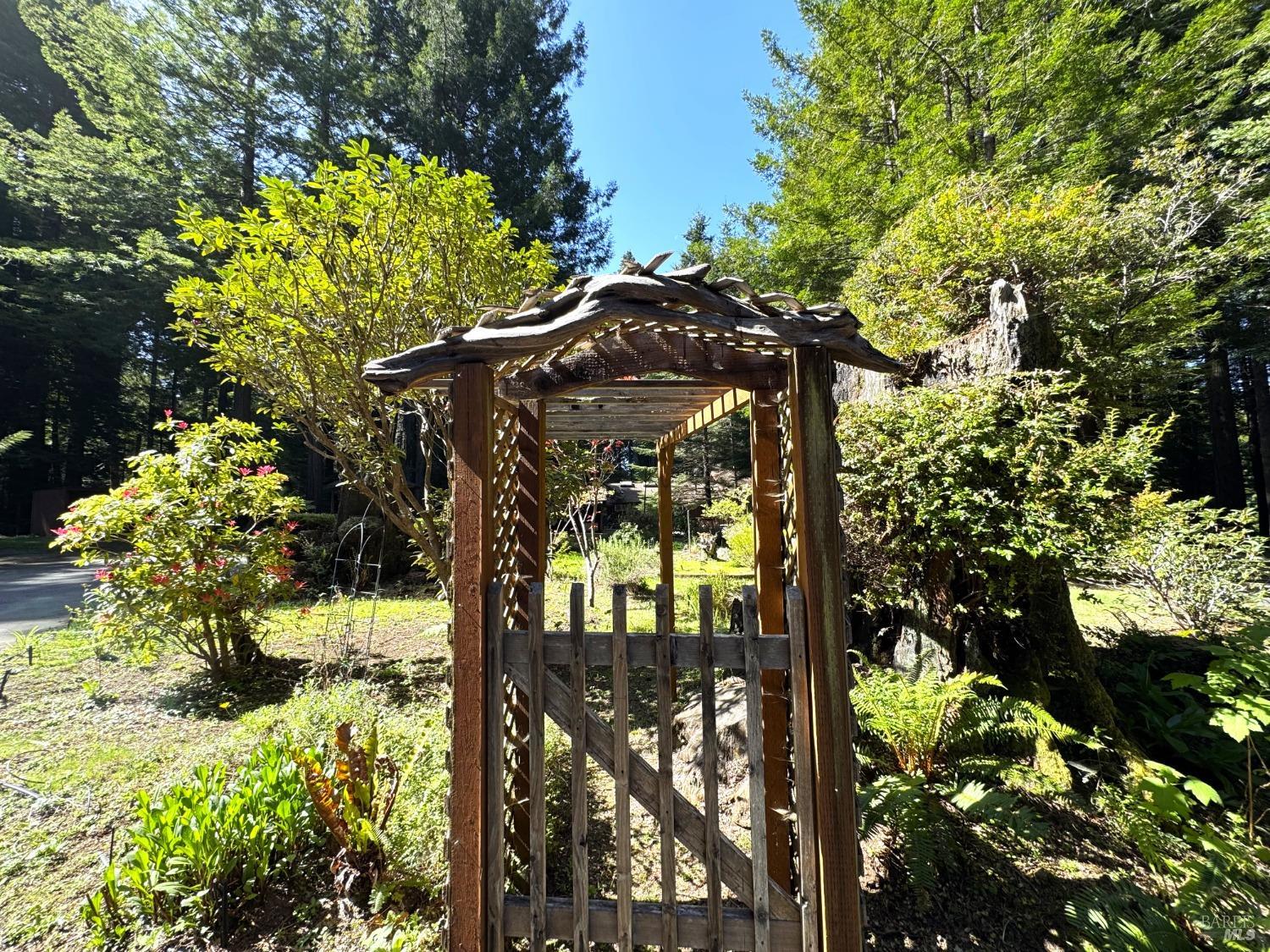 Detail Gallery Image 32 of 37 For 12141 Pinewood Rd, Mendocino,  CA 95460 - 3 Beds | 2 Baths