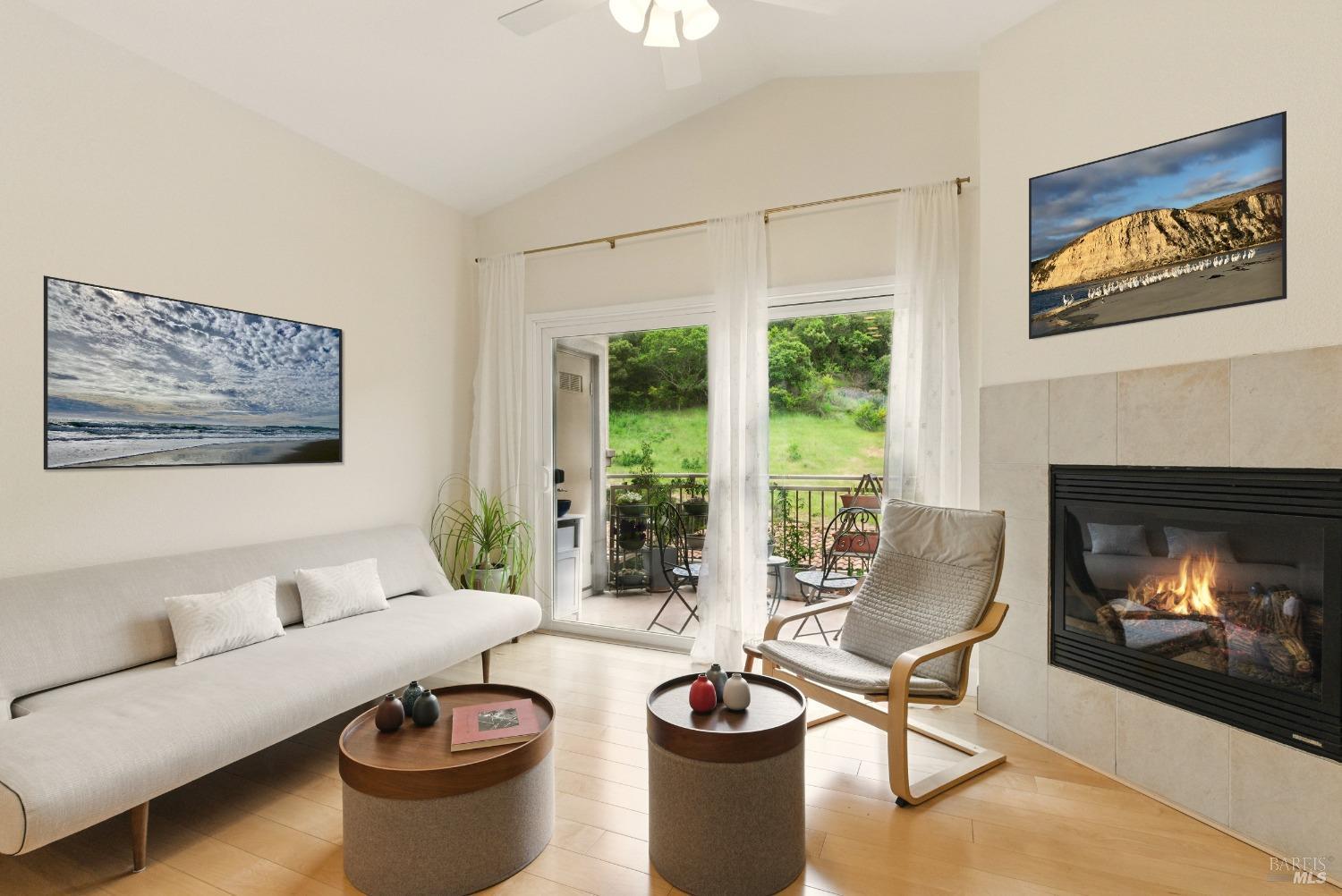 Detail Gallery Image 4 of 39 For 401 North Ave #310,  San Rafael,  CA 94903 - 1 Beds | 1 Baths
