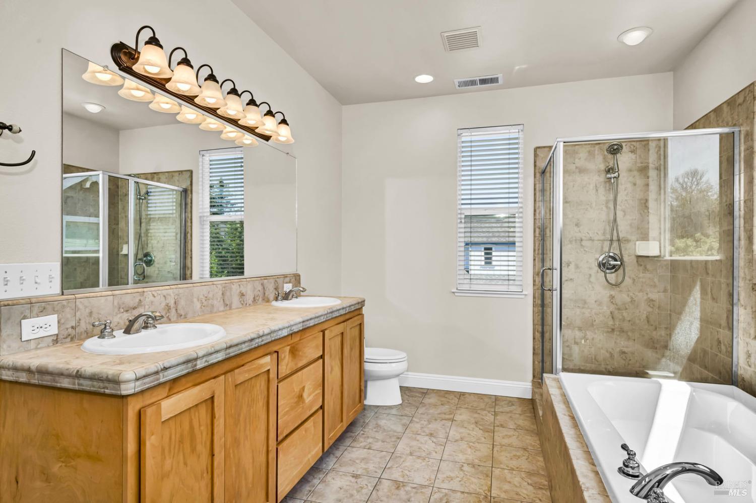Detail Gallery Image 37 of 49 For 5 Clark Ave, Cloverdale,  CA 95425 - 3 Beds | 2/1 Baths