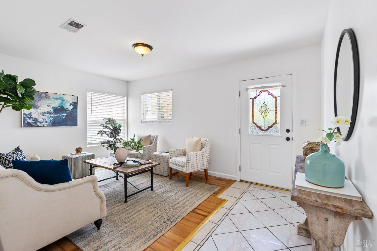 Detail Gallery Image 11 of 45 For 2208 Sacramento St, Vallejo,  CA 94590 - 4 Beds | 2 Baths