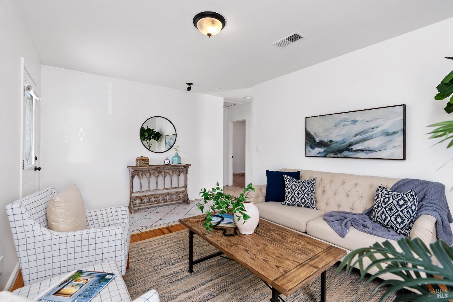 Detail Gallery Image 9 of 45 For 2208 Sacramento St, Vallejo,  CA 94590 - 4 Beds | 2 Baths