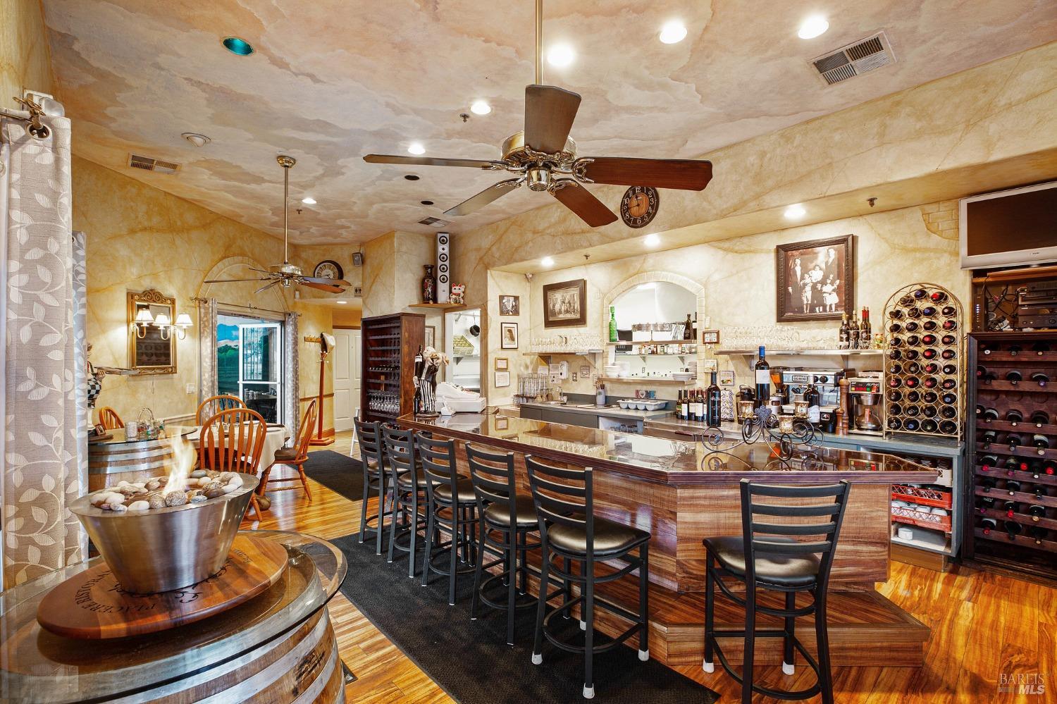 Detail Gallery Image 7 of 25 For 504 N Cloverdale Blvd,  Cloverdale,  CA 95425 - – Beds | – Baths