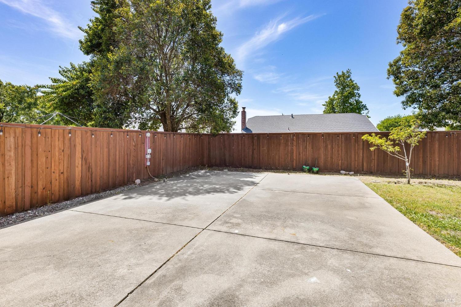 Detail Gallery Image 38 of 42 For 728 Monte Carlo Dr, Suisun City,  CA 94585 - 4 Beds | 3 Baths