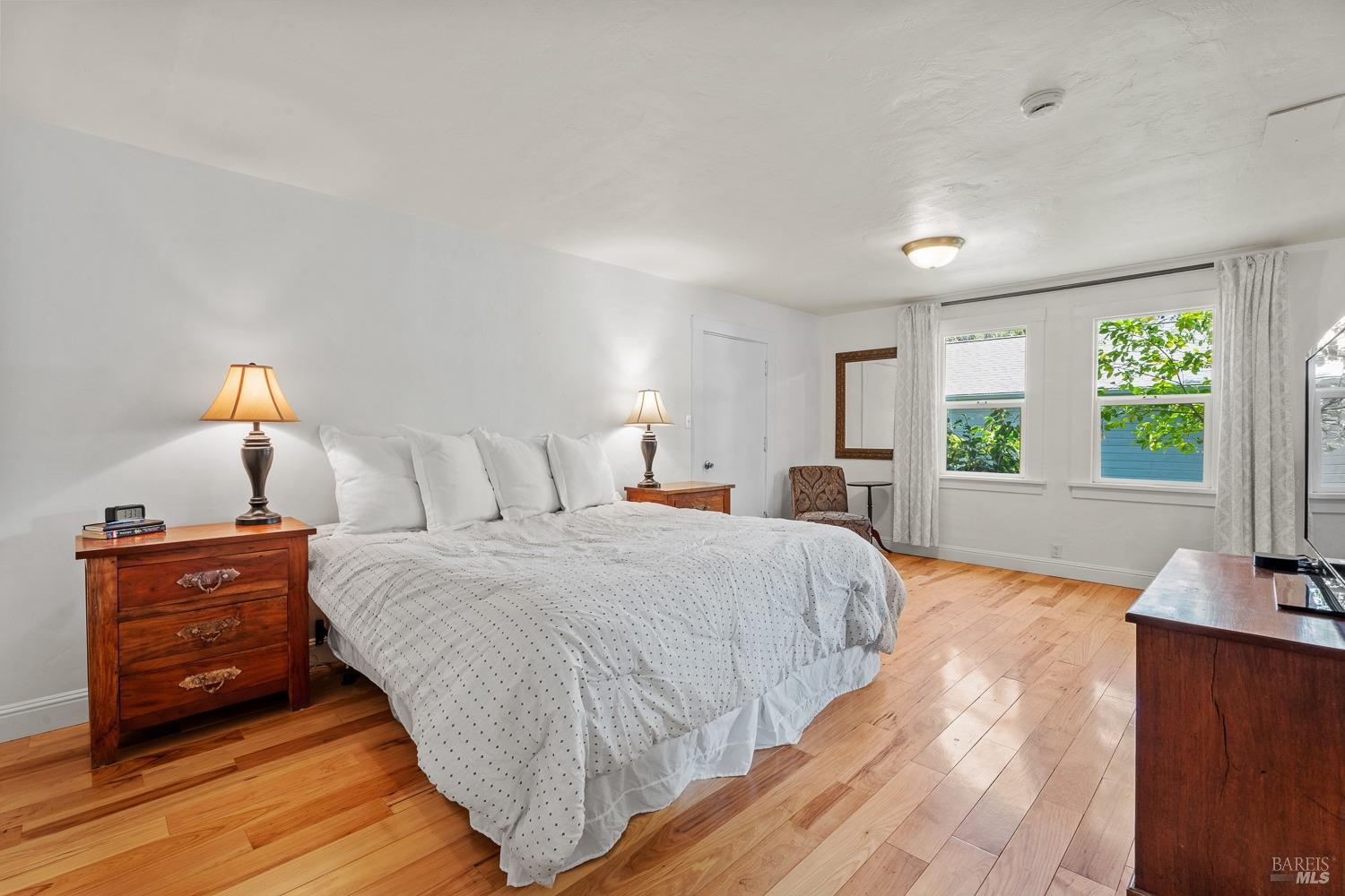 Detail Gallery Image 15 of 35 For 555 Hazel Ave, Ukiah,  CA 95482 - 4 Beds | 3 Baths