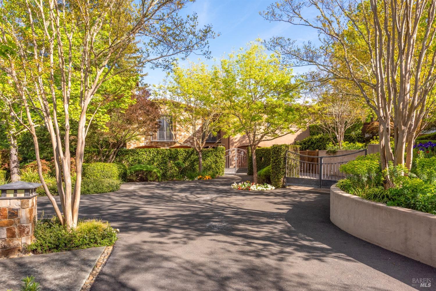 Detail Gallery Image 92 of 96 For 4030 Old Barn Rd, Healdsburg,  CA 95448 - 4 Beds | 5/1 Baths