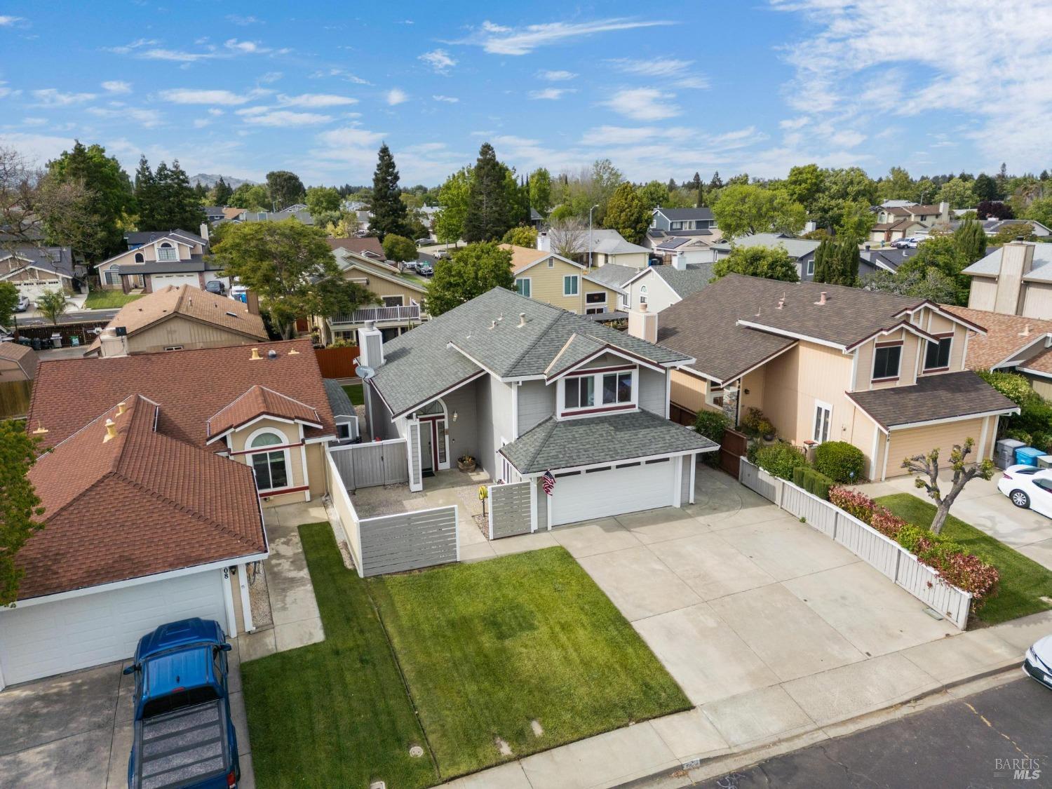 Detail Gallery Image 34 of 37 For 814 Morissette Way, Vacaville,  CA 95687 - 3 Beds | 2/1 Baths