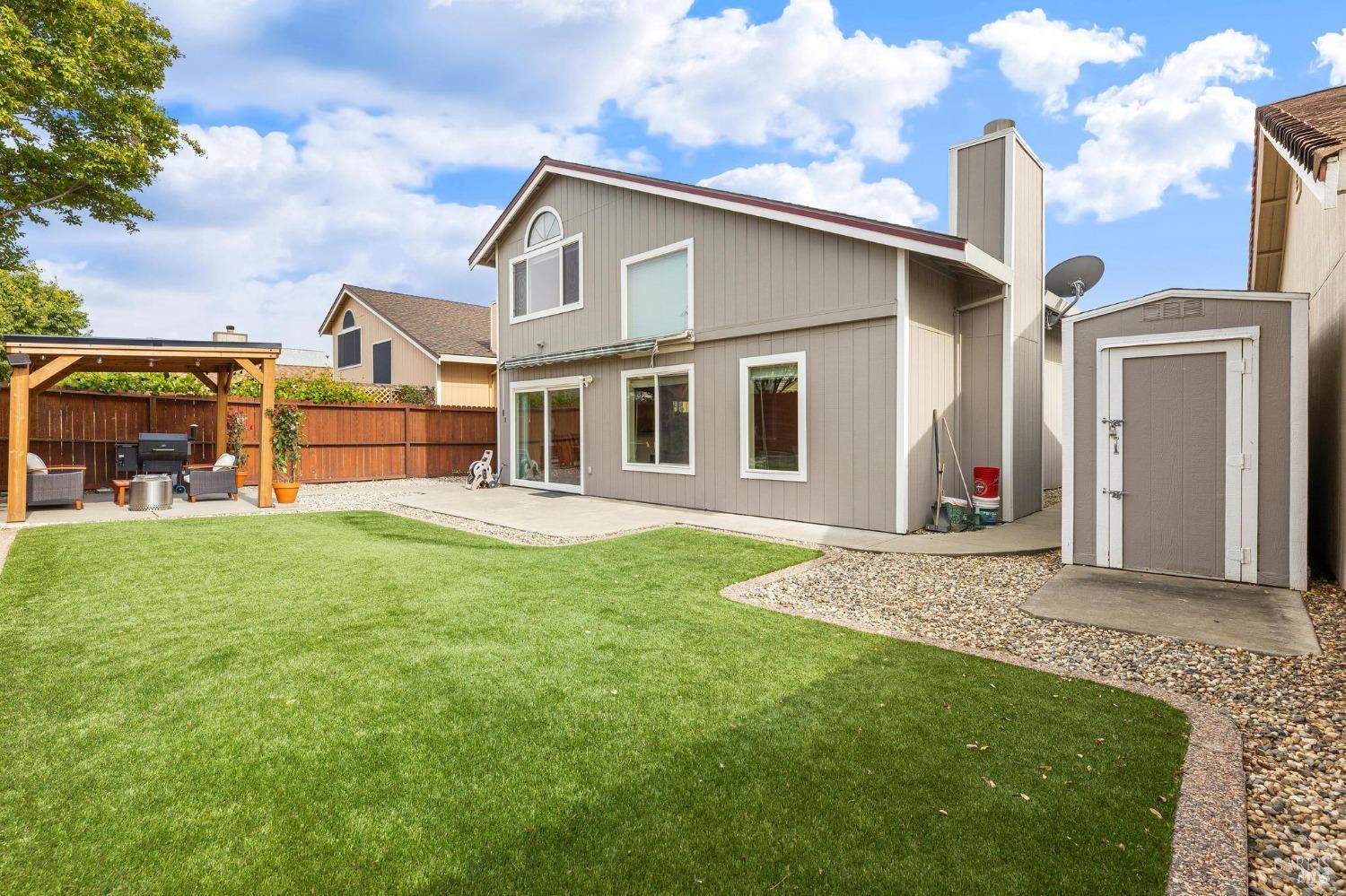 Detail Gallery Image 28 of 37 For 814 Morissette Way, Vacaville,  CA 95687 - 3 Beds | 2/1 Baths