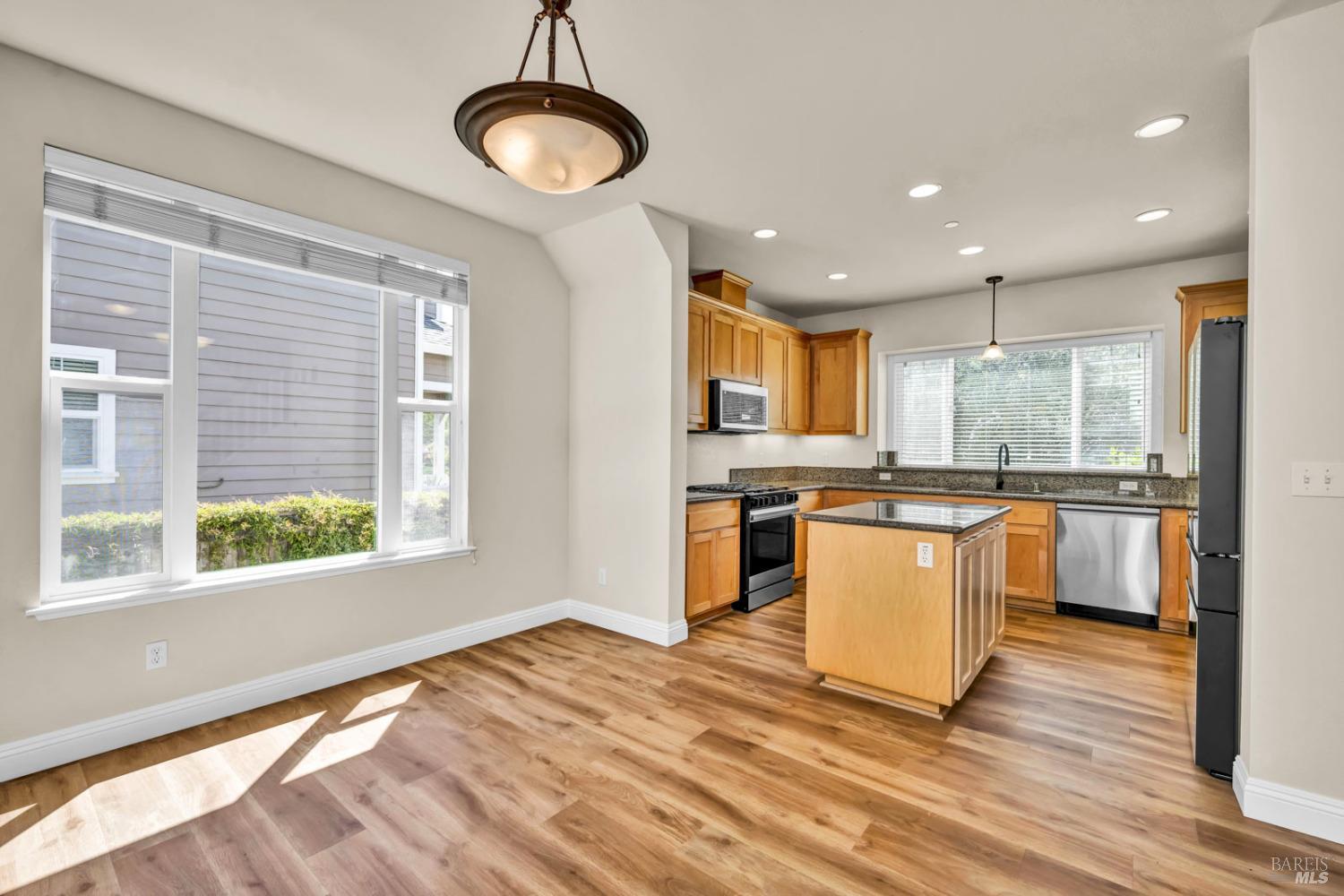 Detail Gallery Image 24 of 49 For 5 Clark Ave, Cloverdale,  CA 95425 - 3 Beds | 2/1 Baths