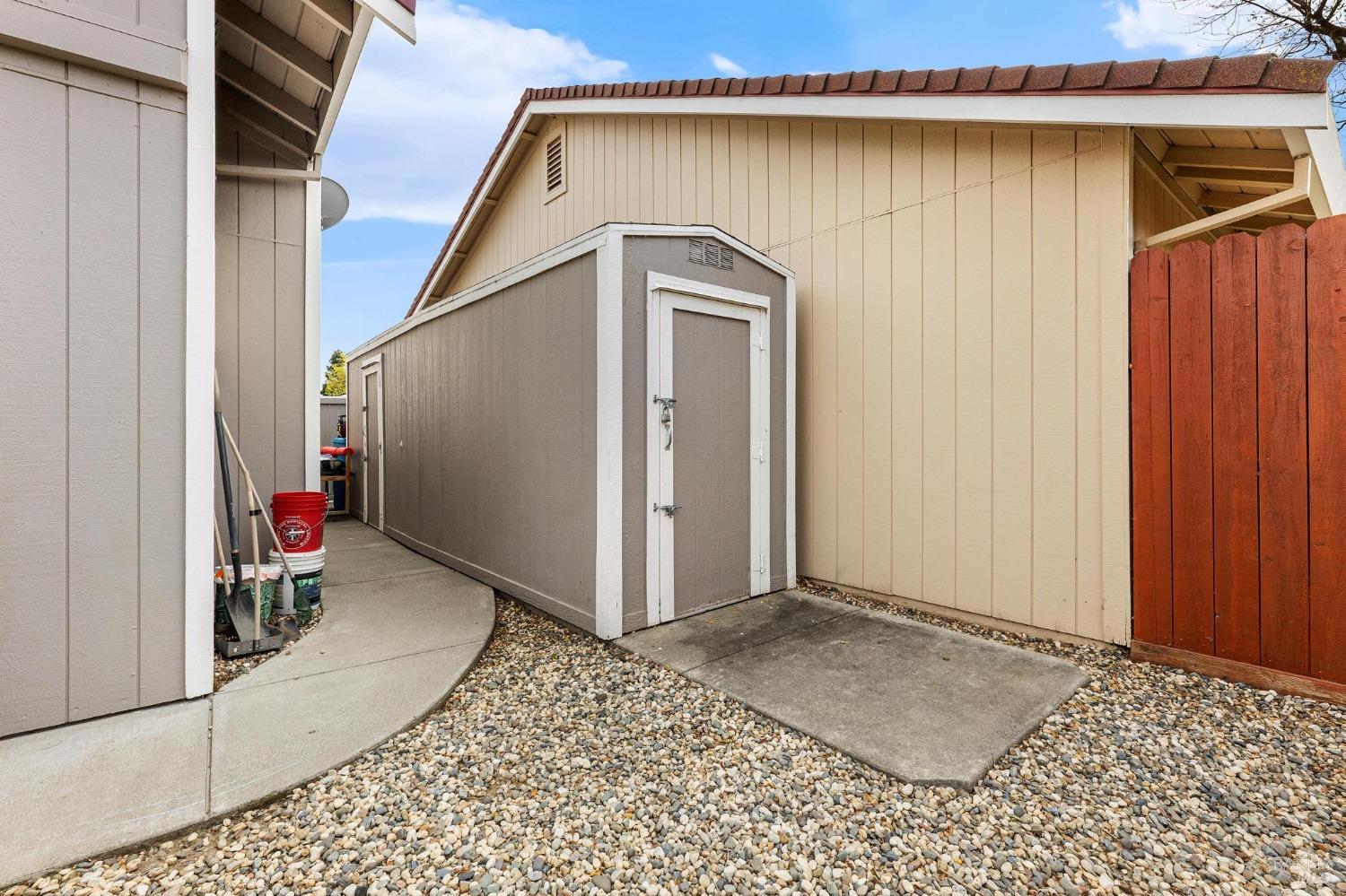 Detail Gallery Image 27 of 37 For 814 Morissette Way, Vacaville,  CA 95687 - 3 Beds | 2/1 Baths
