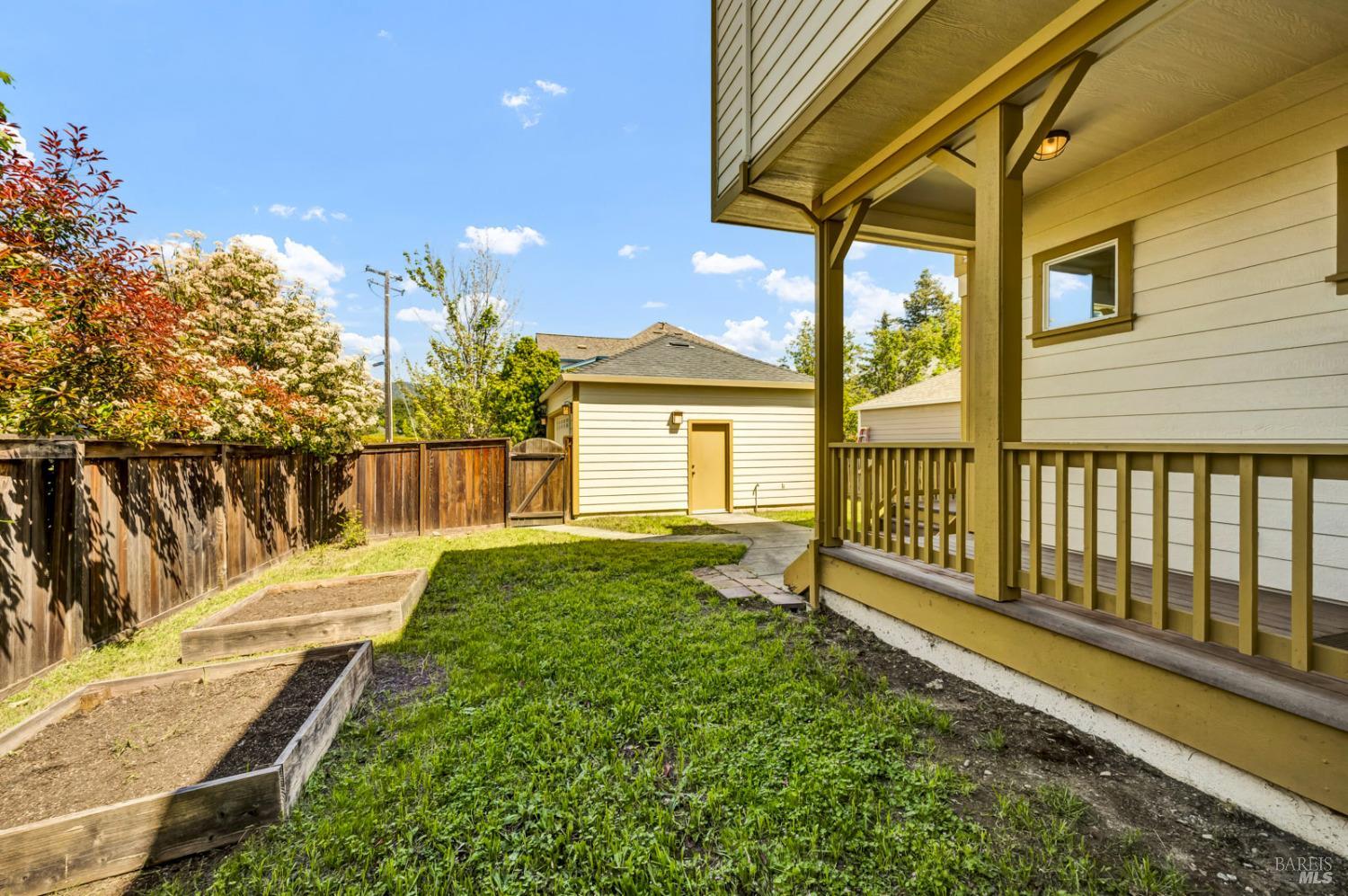 Detail Gallery Image 15 of 49 For 5 Clark Ave, Cloverdale,  CA 95425 - 3 Beds | 2/1 Baths