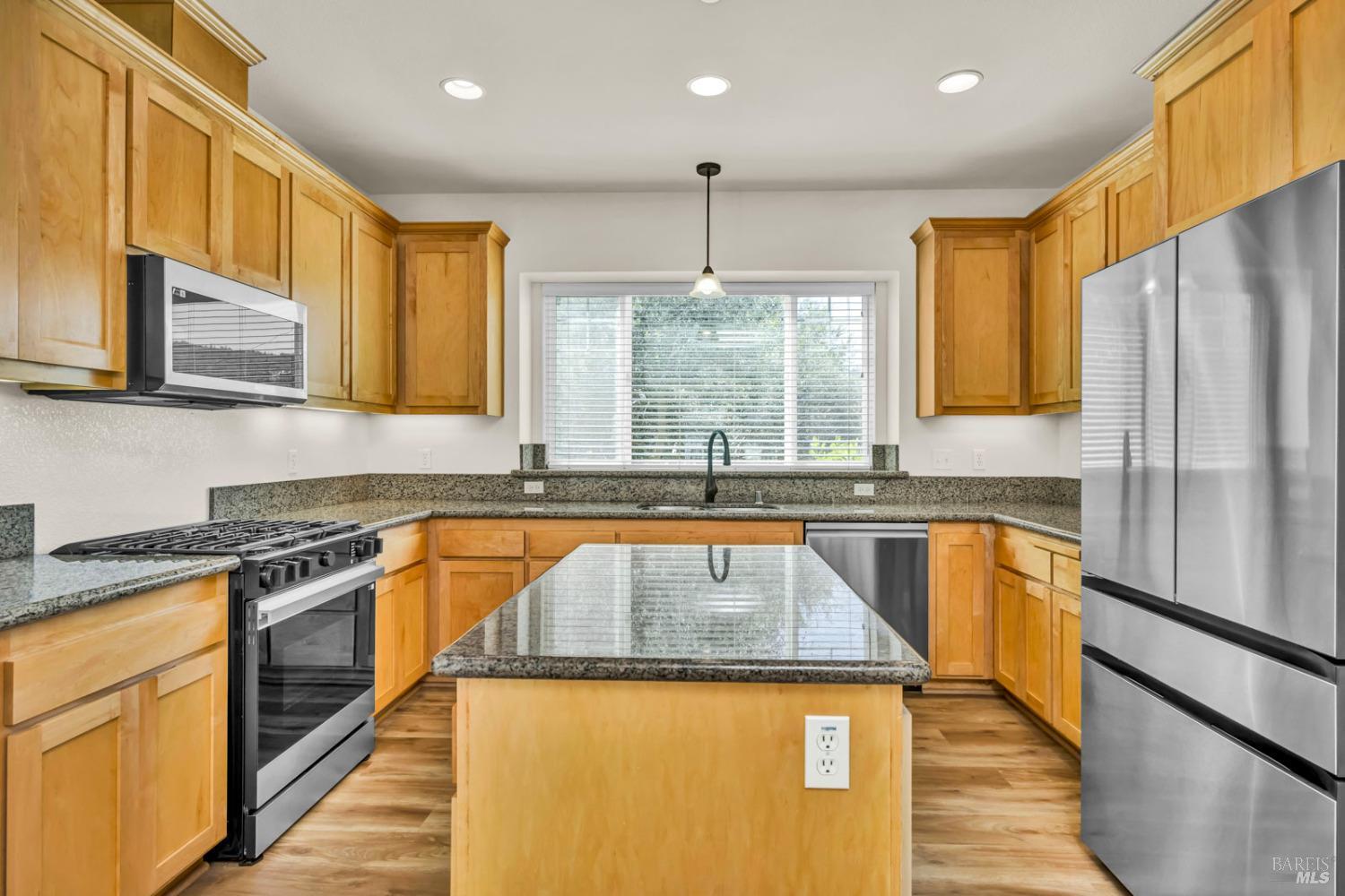 Detail Gallery Image 25 of 49 For 5 Clark Ave, Cloverdale,  CA 95425 - 3 Beds | 2/1 Baths