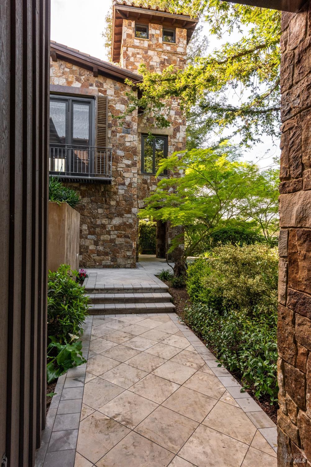 Detail Gallery Image 65 of 96 For 4030 Old Barn Rd, Healdsburg,  CA 95448 - 4 Beds | 5/1 Baths
