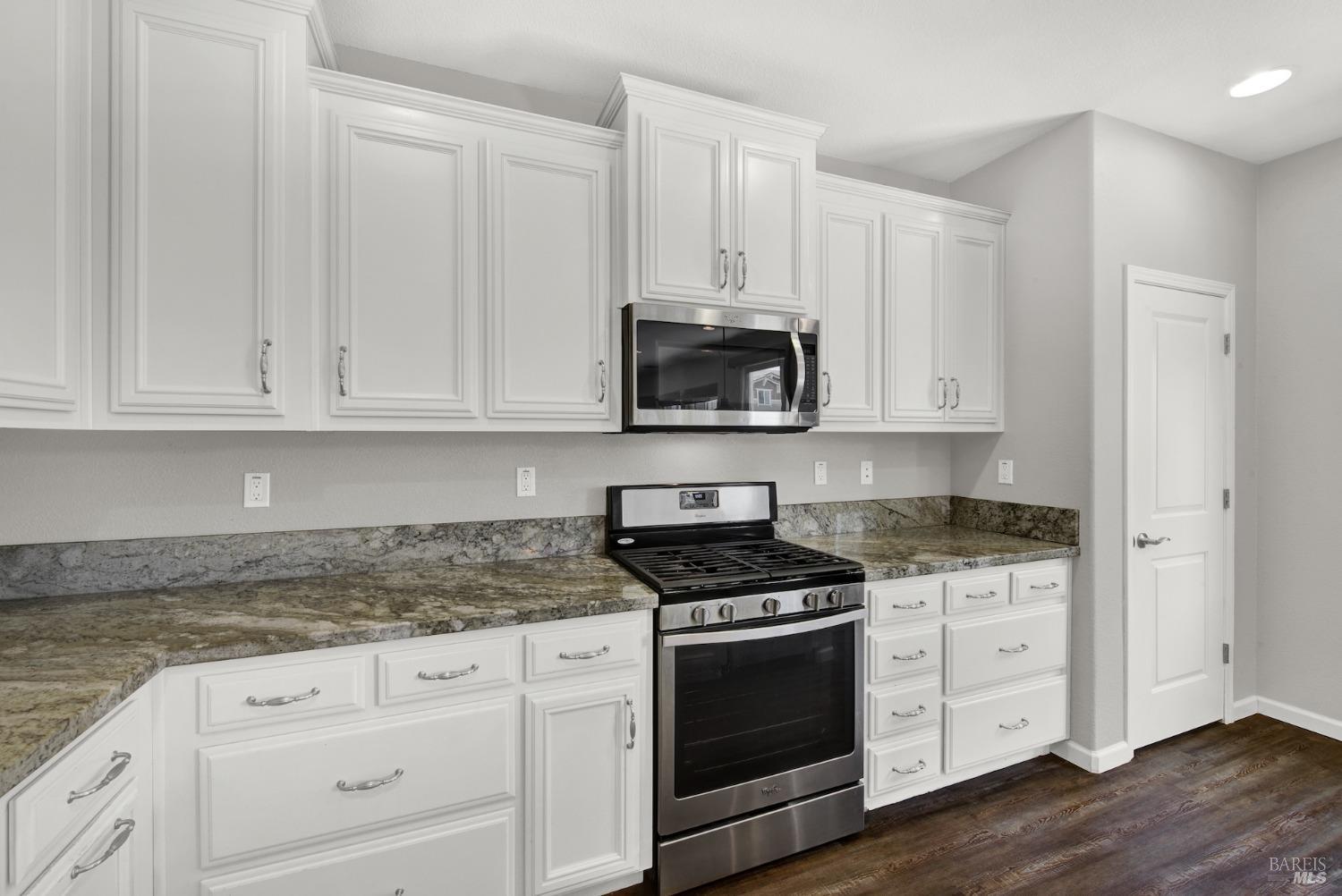 Detail Gallery Image 21 of 64 For 1265 Cornell Ct, Dixon,  CA 95620 - 3 Beds | 2/1 Baths