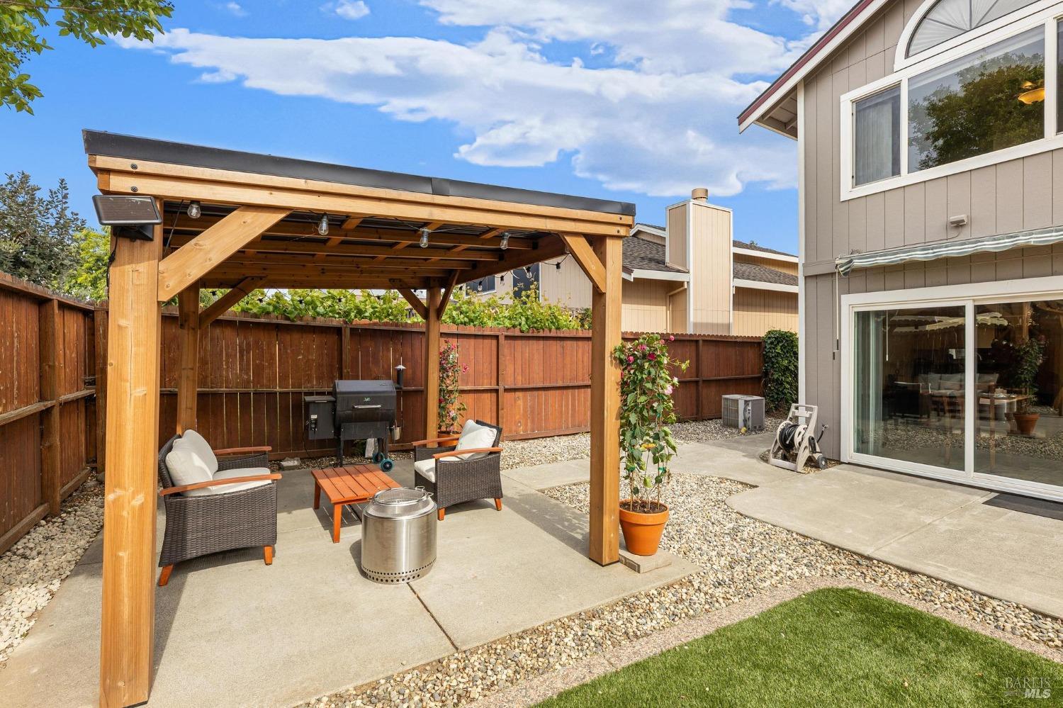 Detail Gallery Image 29 of 37 For 814 Morissette Way, Vacaville,  CA 95687 - 3 Beds | 2/1 Baths