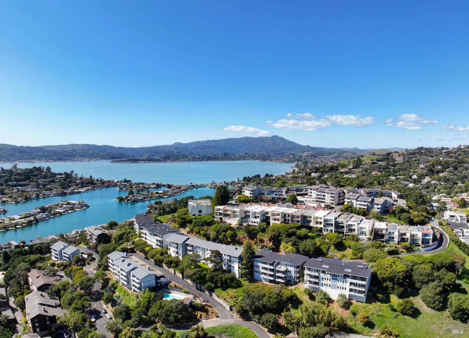 Detail Gallery Image 29 of 33 For Address Is Not Disclosed,  Tiburon,  CA 94920 - 2 Beds | 2 Baths