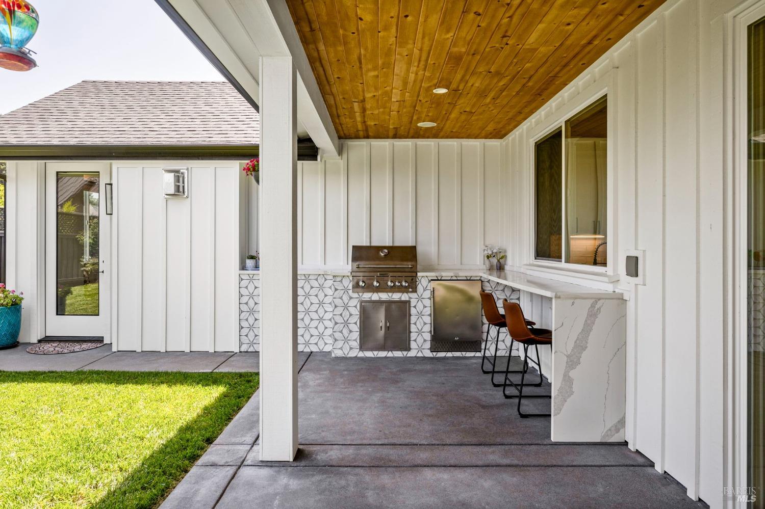 Detail Gallery Image 43 of 59 For 3750 Sawgrass Pl, Santa Rosa,  CA 95403 - 4 Beds | 3/1 Baths