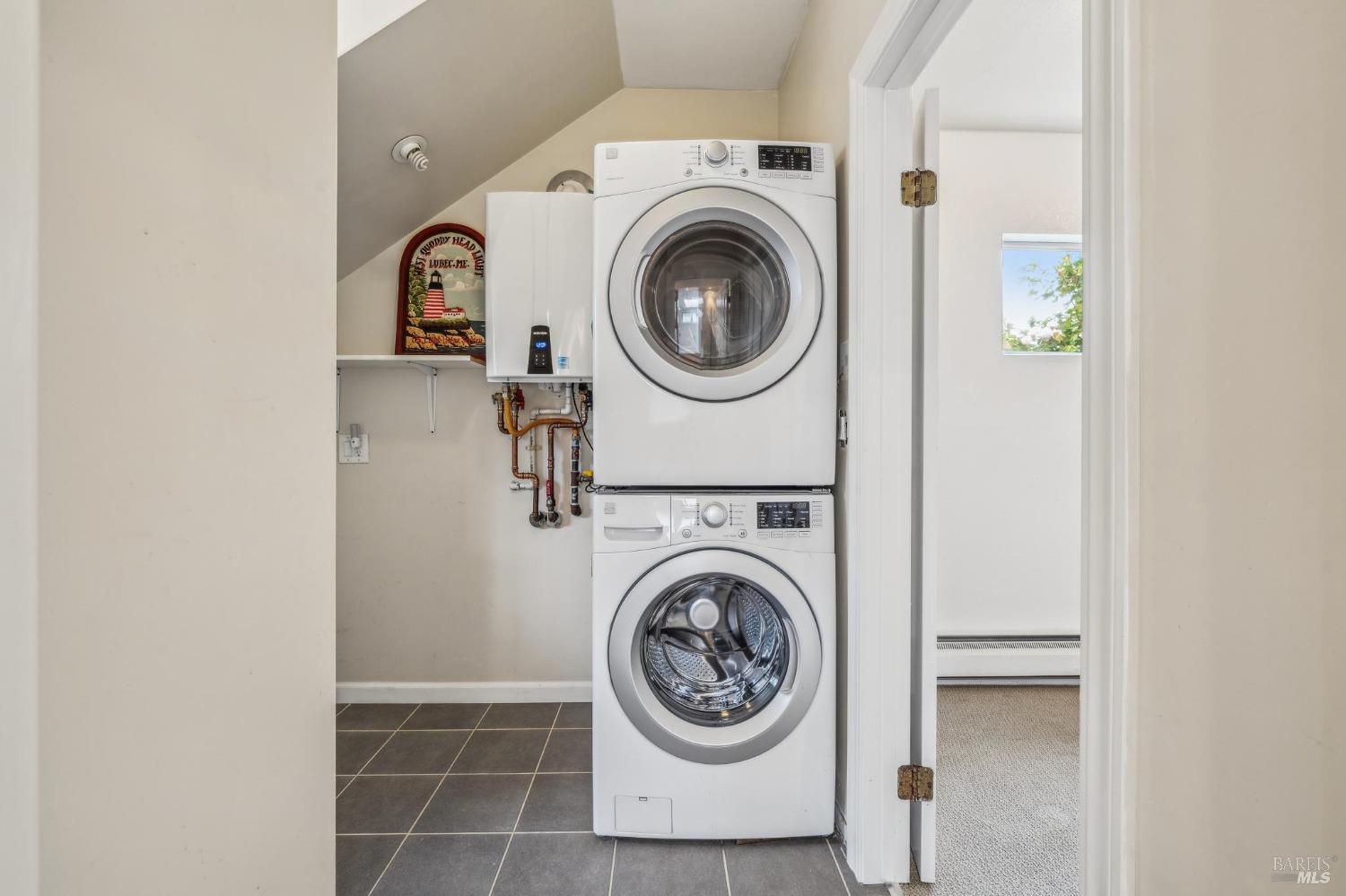 Detail Gallery Image 24 of 76 For 58 Main St, San Rafael,  CA 94964 - 2 Beds | 2 Baths