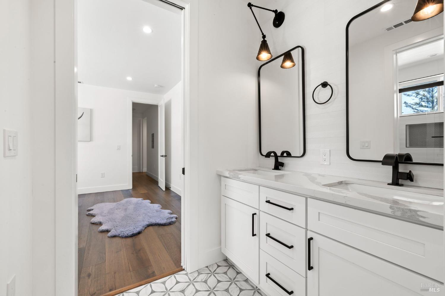 Detail Gallery Image 37 of 59 For 3750 Sawgrass Pl, Santa Rosa,  CA 95403 - 4 Beds | 3/1 Baths