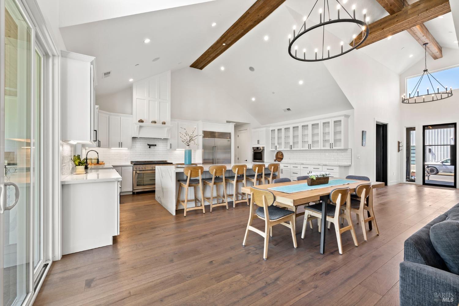 Detail Gallery Image 13 of 59 For 3750 Sawgrass Pl, Santa Rosa,  CA 95403 - 4 Beds | 3/1 Baths